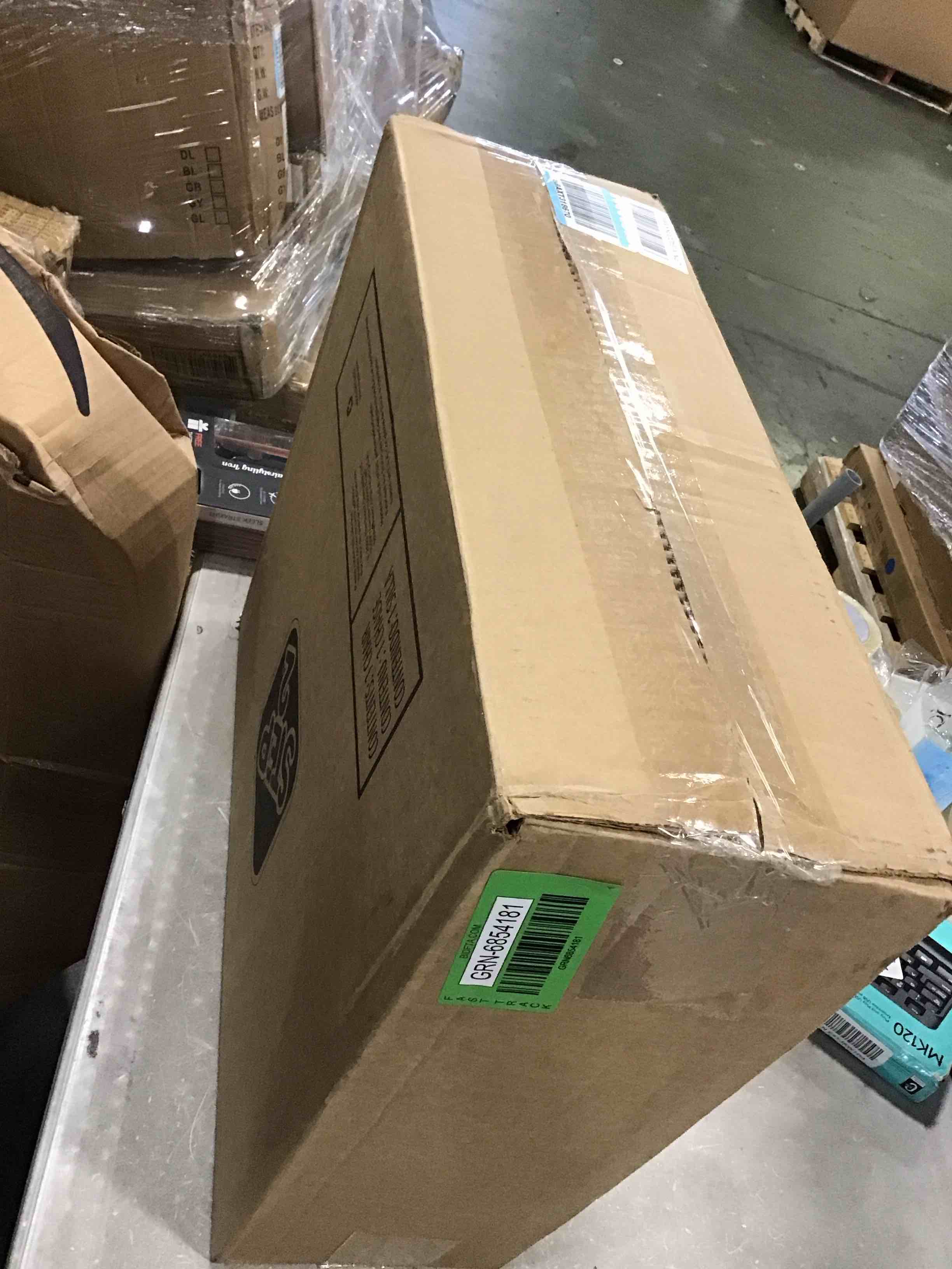 https://s3.amazonaws.com/lotting-images-prod/bidfta/GRN6854181_1721048907004.jpeg