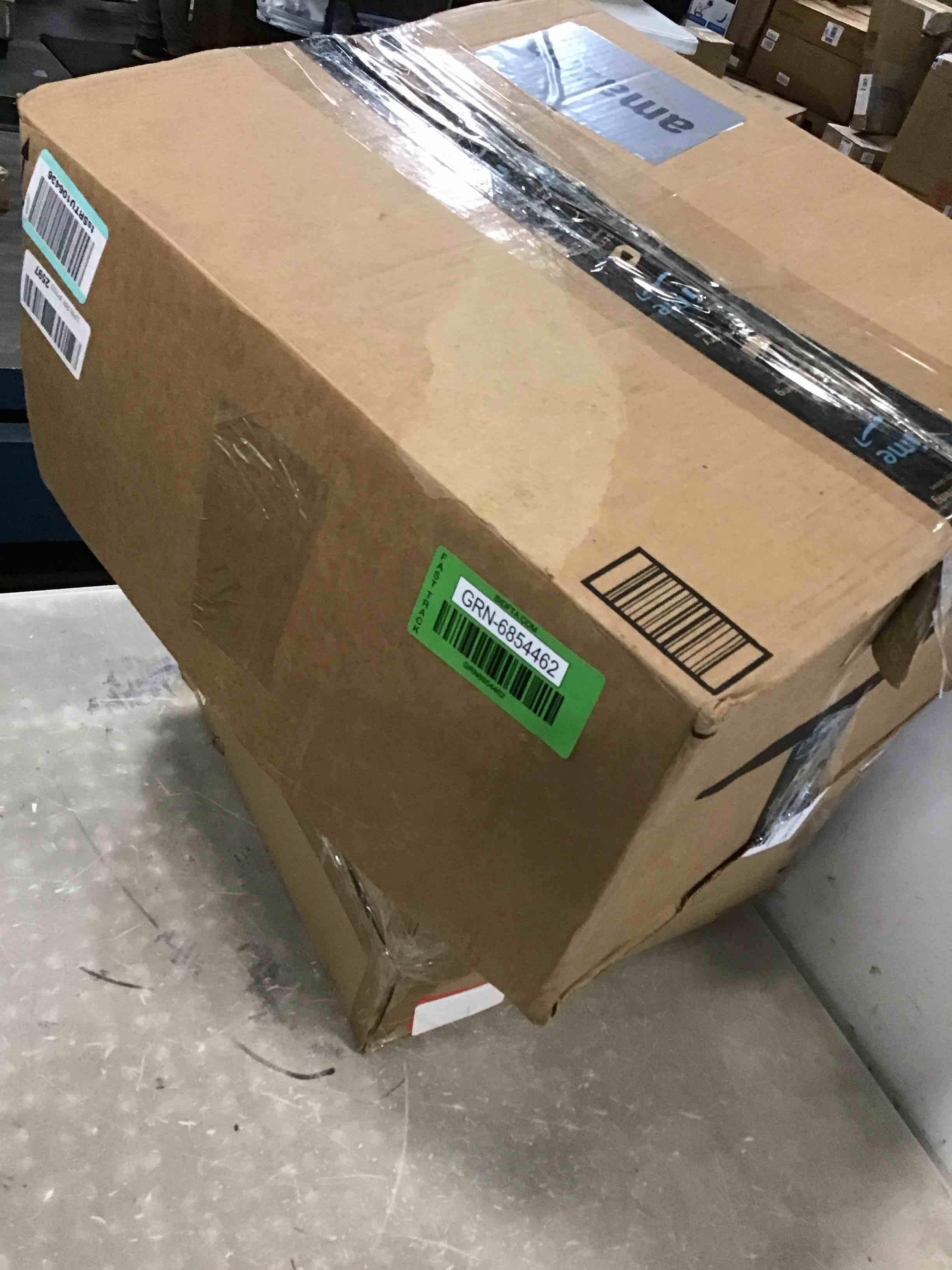 https://s3.amazonaws.com/lotting-images-prod/bidfta/GRN6854462_1721146435189.jpeg