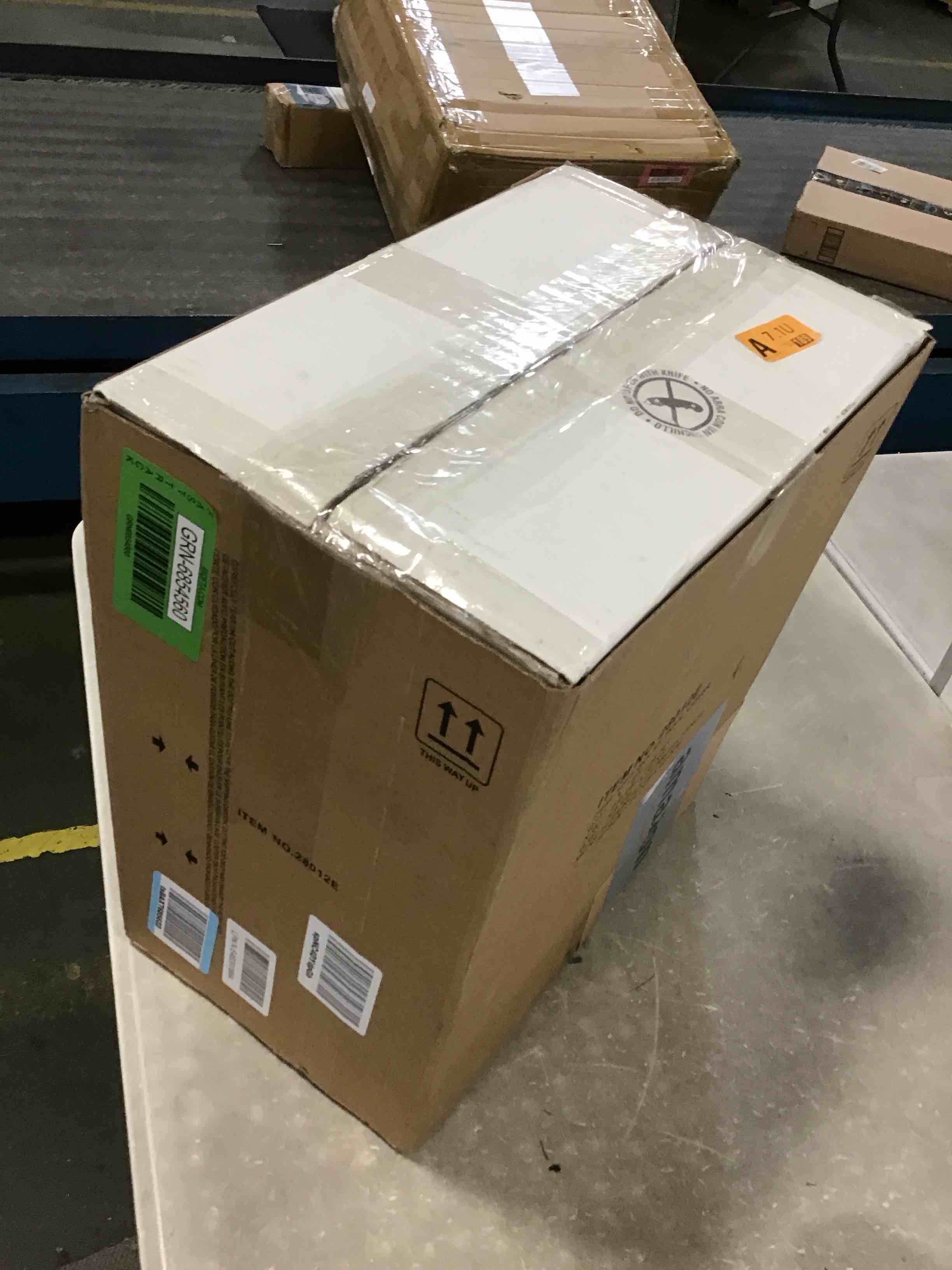 https://s3.amazonaws.com/lotting-images-prod/bidfta/GRN6854560_1721160477355.jpeg