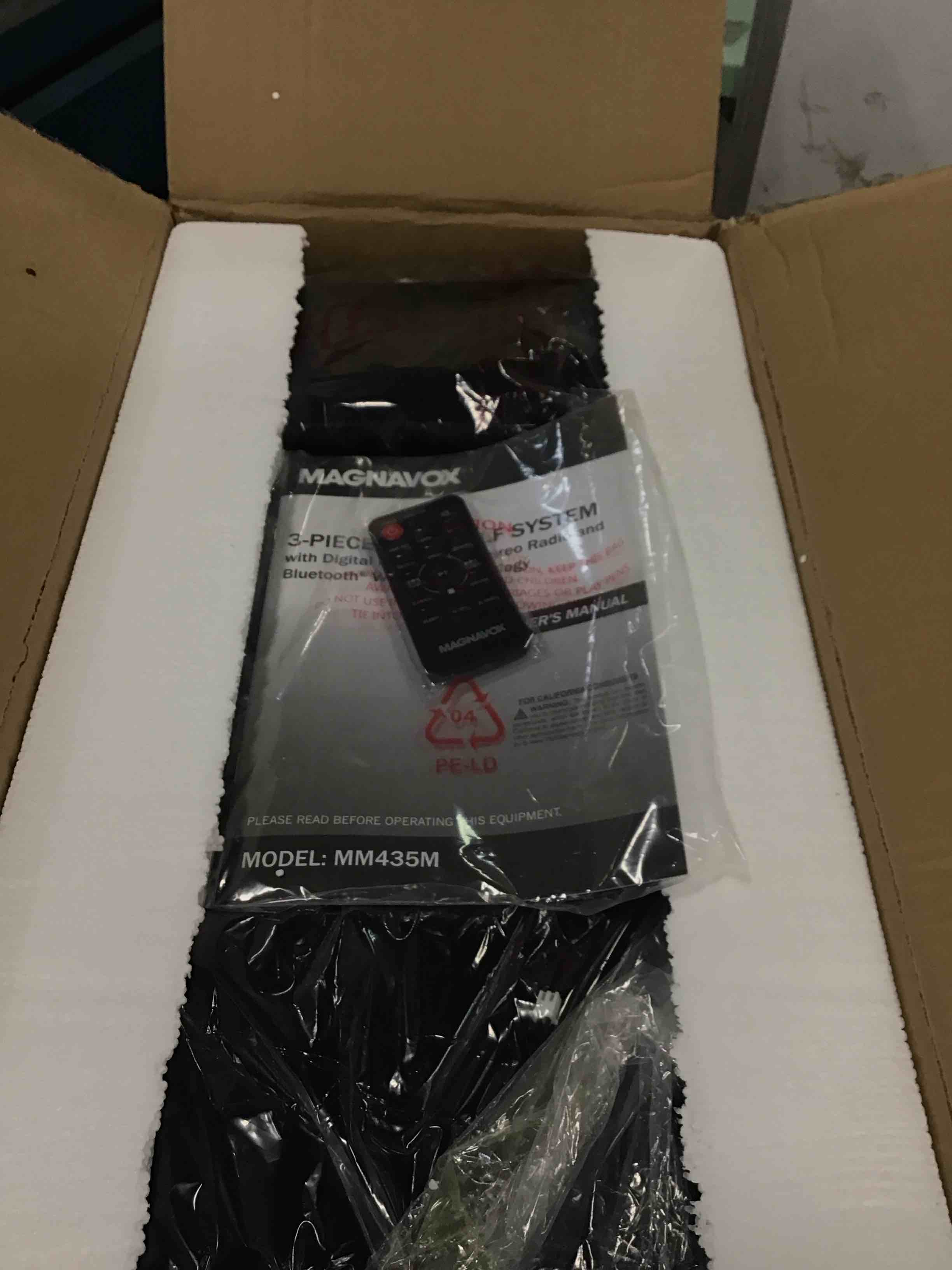 https://s3.amazonaws.com/lotting-images-prod/bidfta/GRN6856348_1721223727449.jpeg