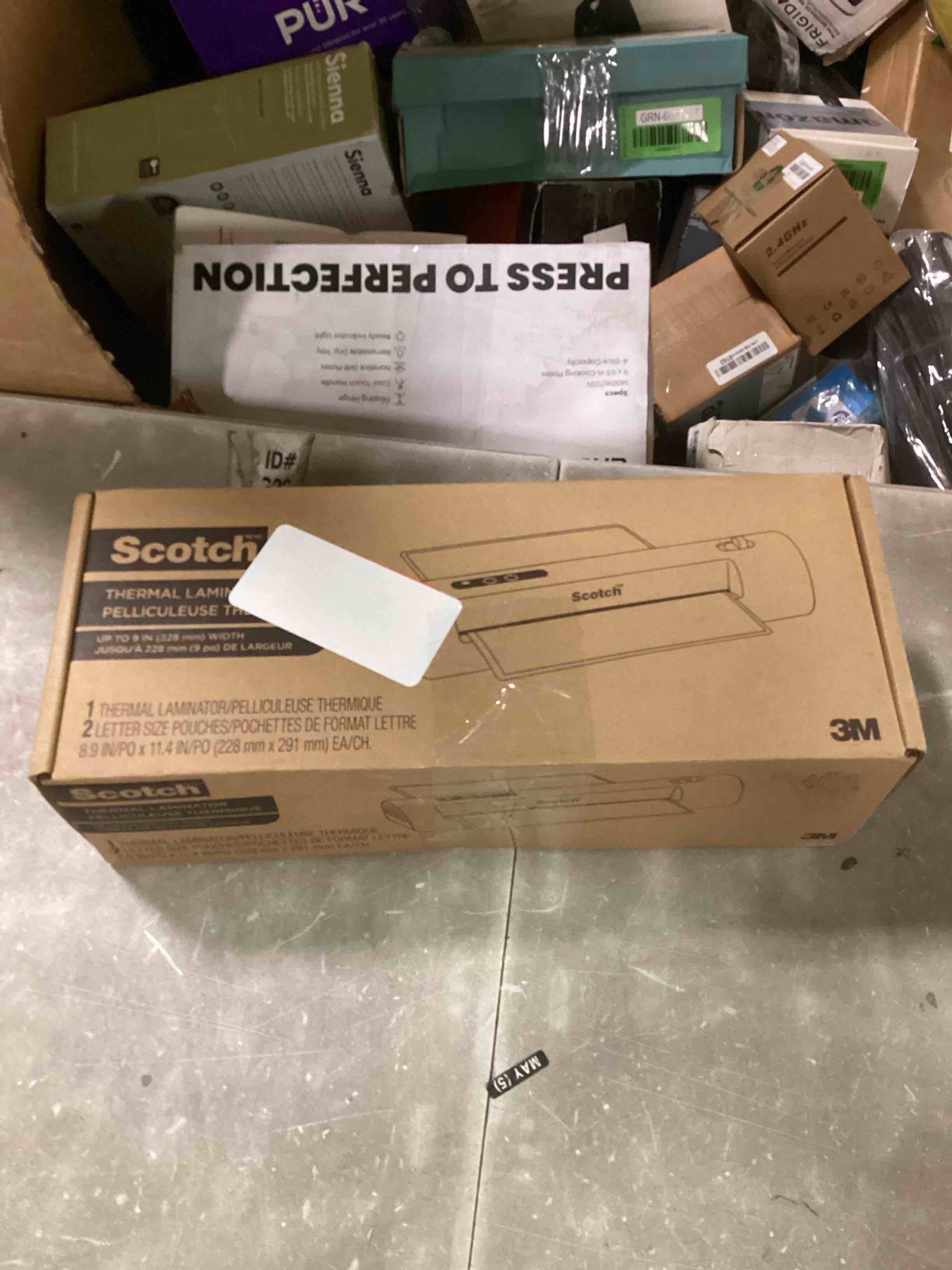 https://s3.amazonaws.com/lotting-images-prod/bidfta/GRN6857418_1720629770138.jpeg