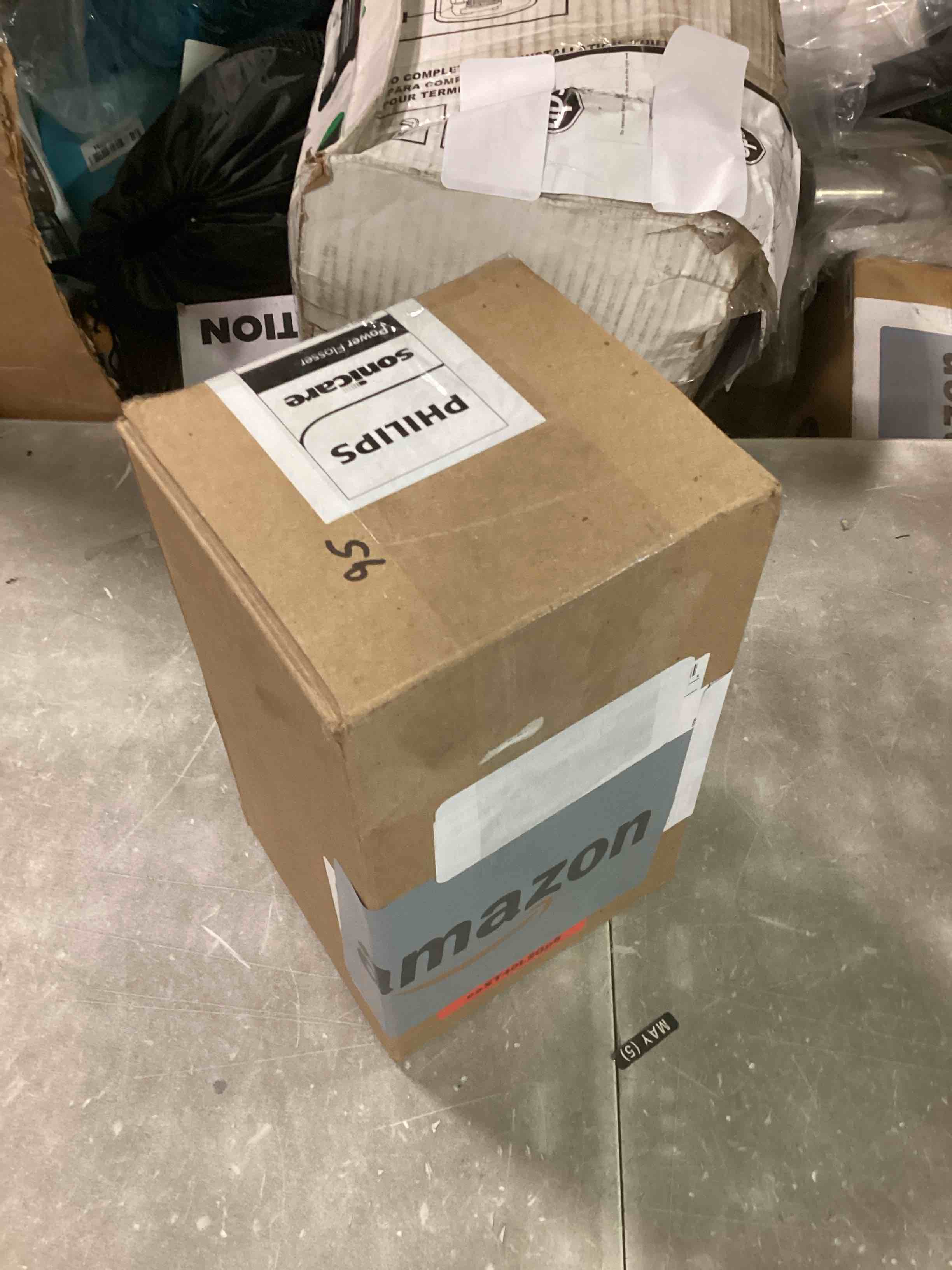 https://s3.amazonaws.com/lotting-images-prod/bidfta/GRN6857496_1720637073024.jpeg