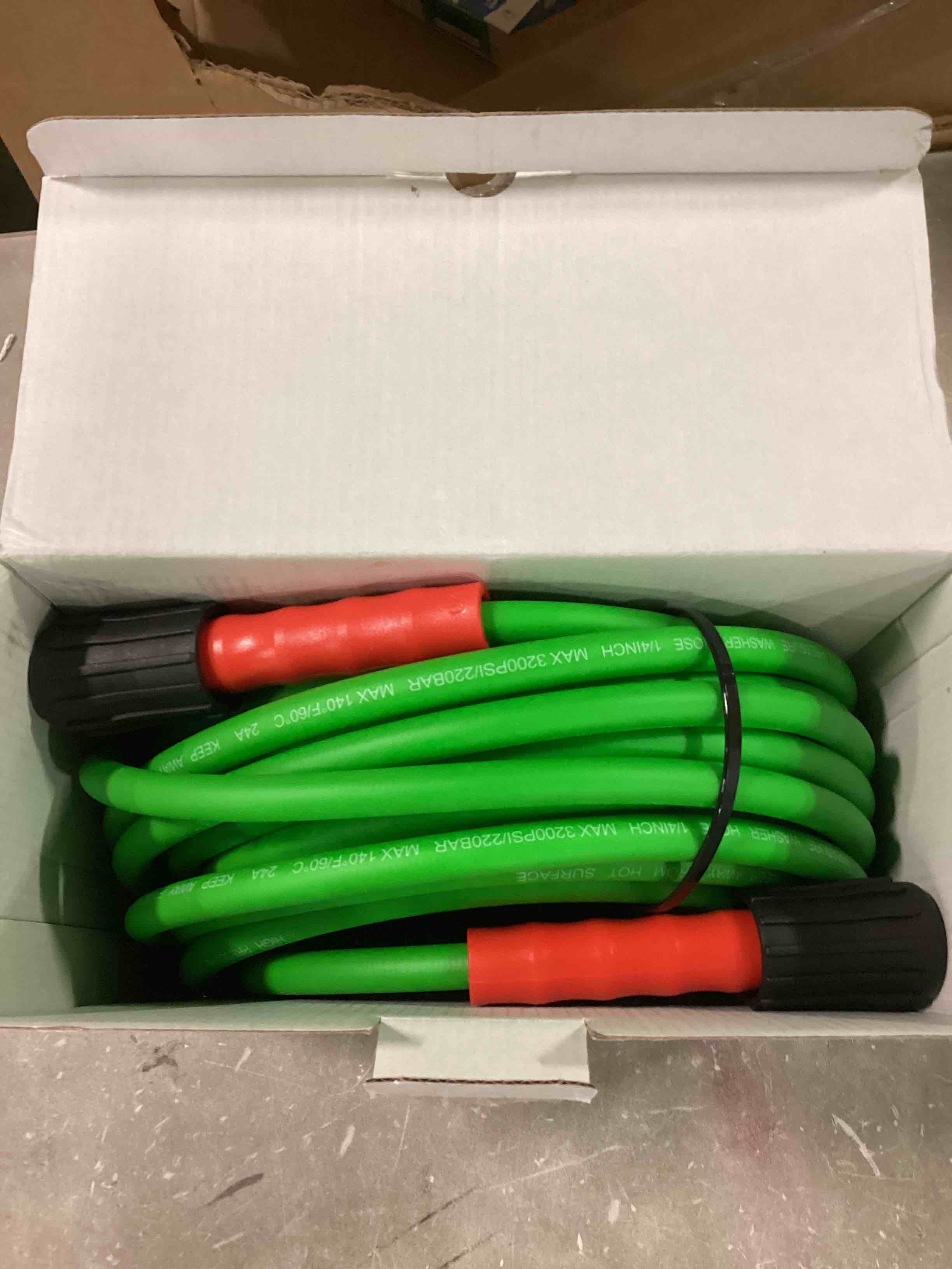 https://s3.amazonaws.com/lotting-images-prod/bidfta/GRN6857719_1720727190441.jpeg