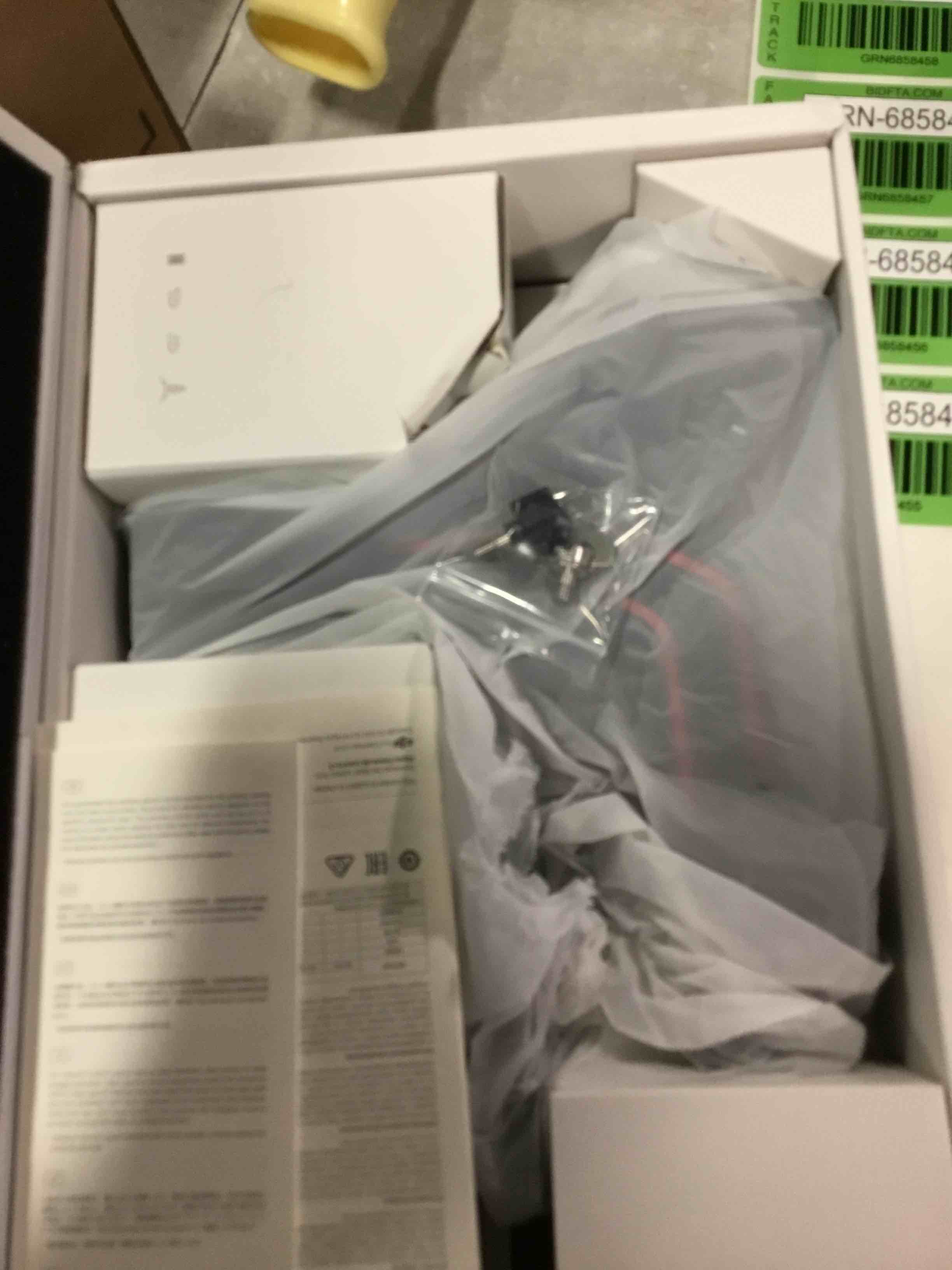 https://s3.amazonaws.com/lotting-images-prod/bidfta/GRN6858455_1720637295179.jpeg