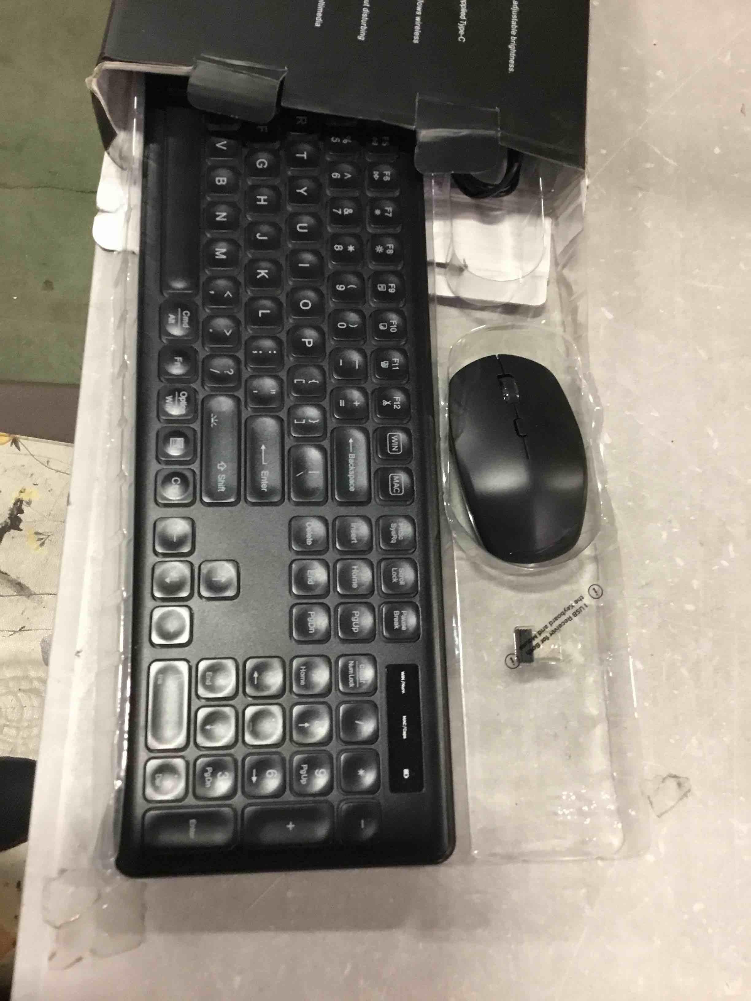 https://s3.amazonaws.com/lotting-images-prod/bidfta/GRN6858532_1720700758329.jpeg