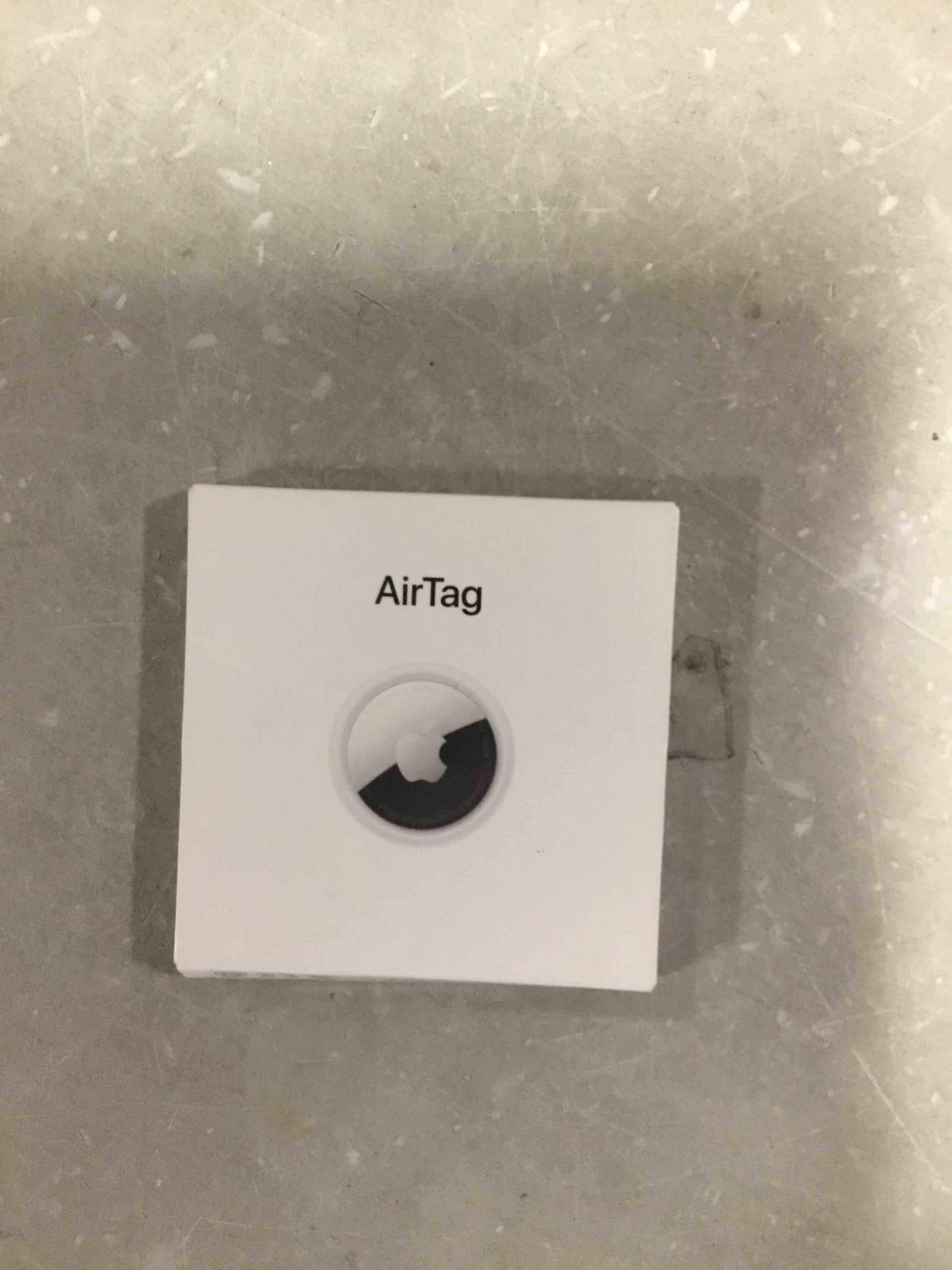 https://s3.amazonaws.com/lotting-images-prod/bidfta/GRN6858620_1720705964871.jpeg