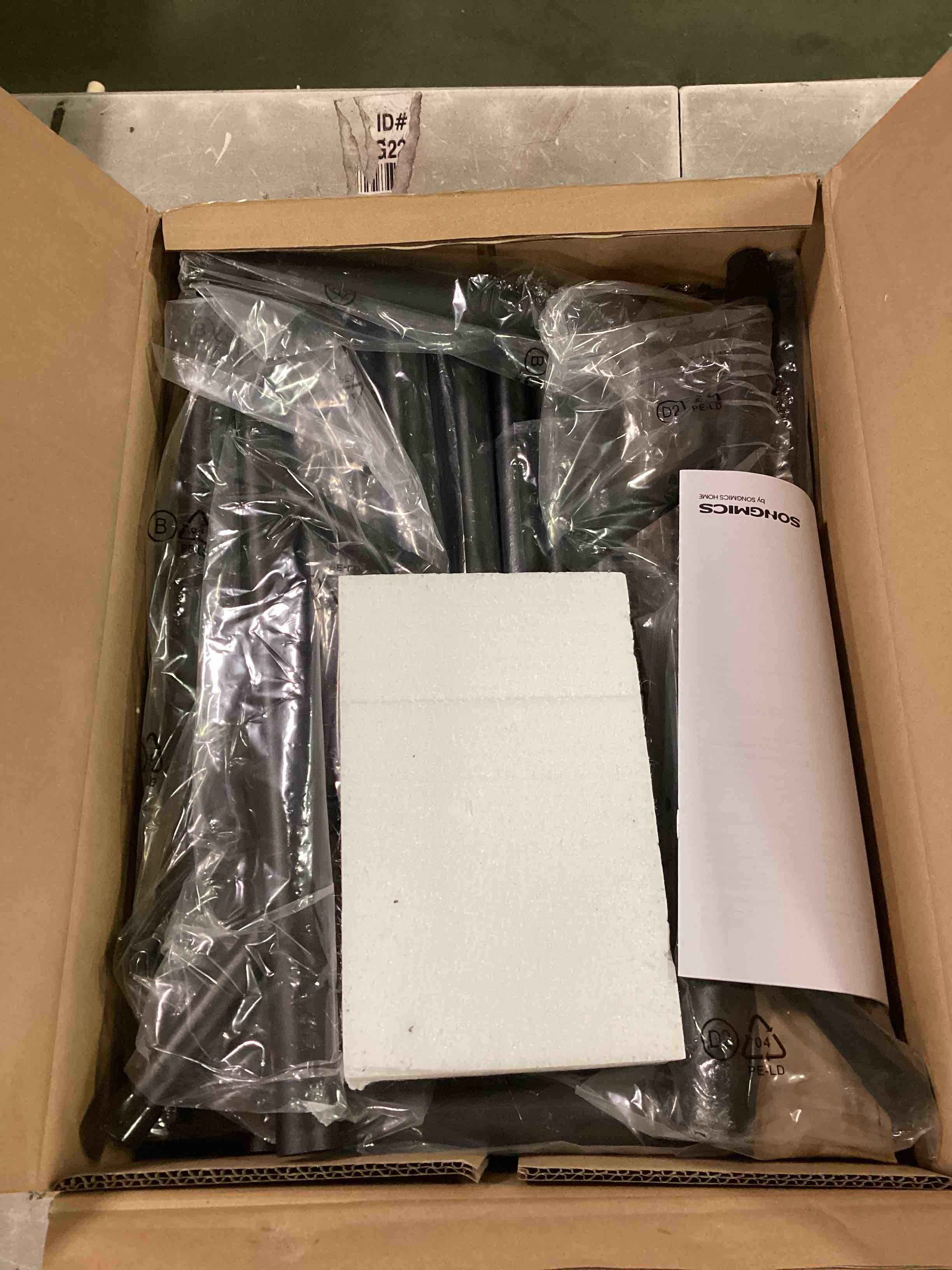 https://s3.amazonaws.com/lotting-images-prod/bidfta/GRN6860475_1721842616003.jpeg