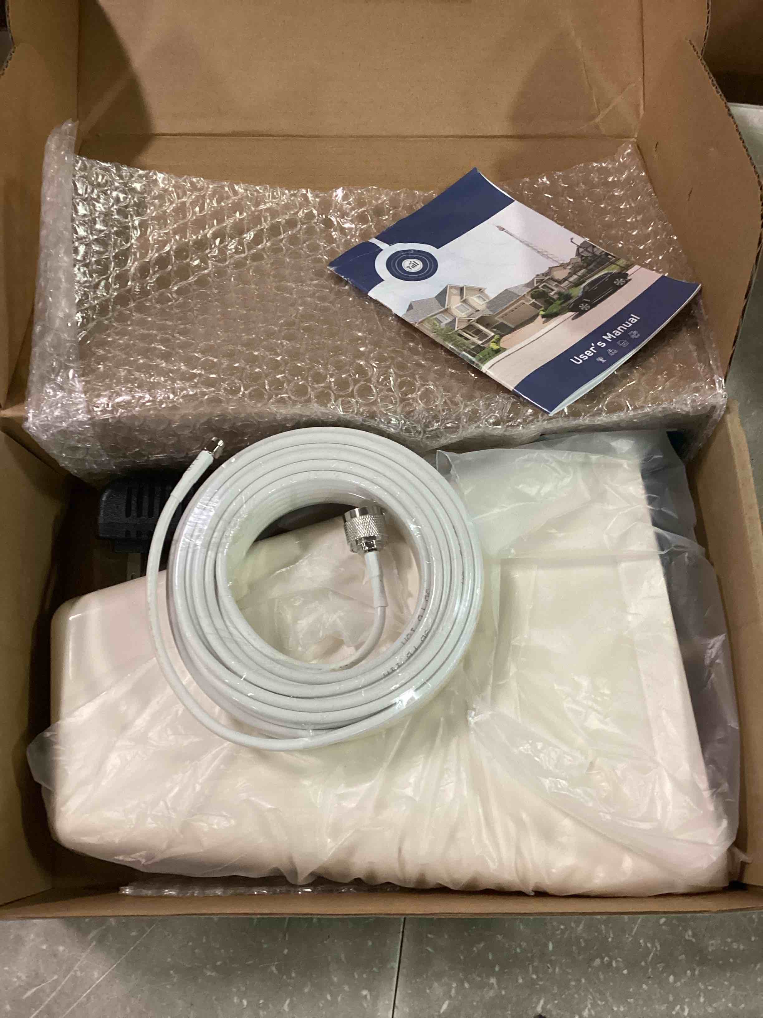 https://s3.amazonaws.com/lotting-images-prod/bidfta/GRN6860493_1721845447293.jpeg