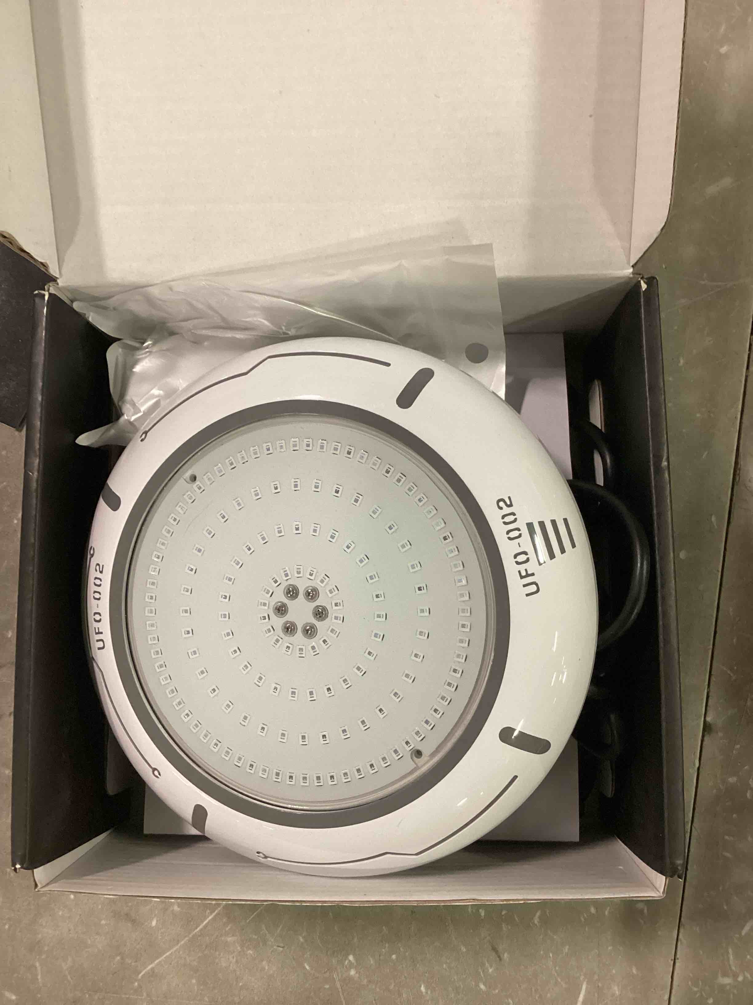 https://s3.amazonaws.com/lotting-images-prod/bidfta/GRN6860556_1721849766806.jpeg