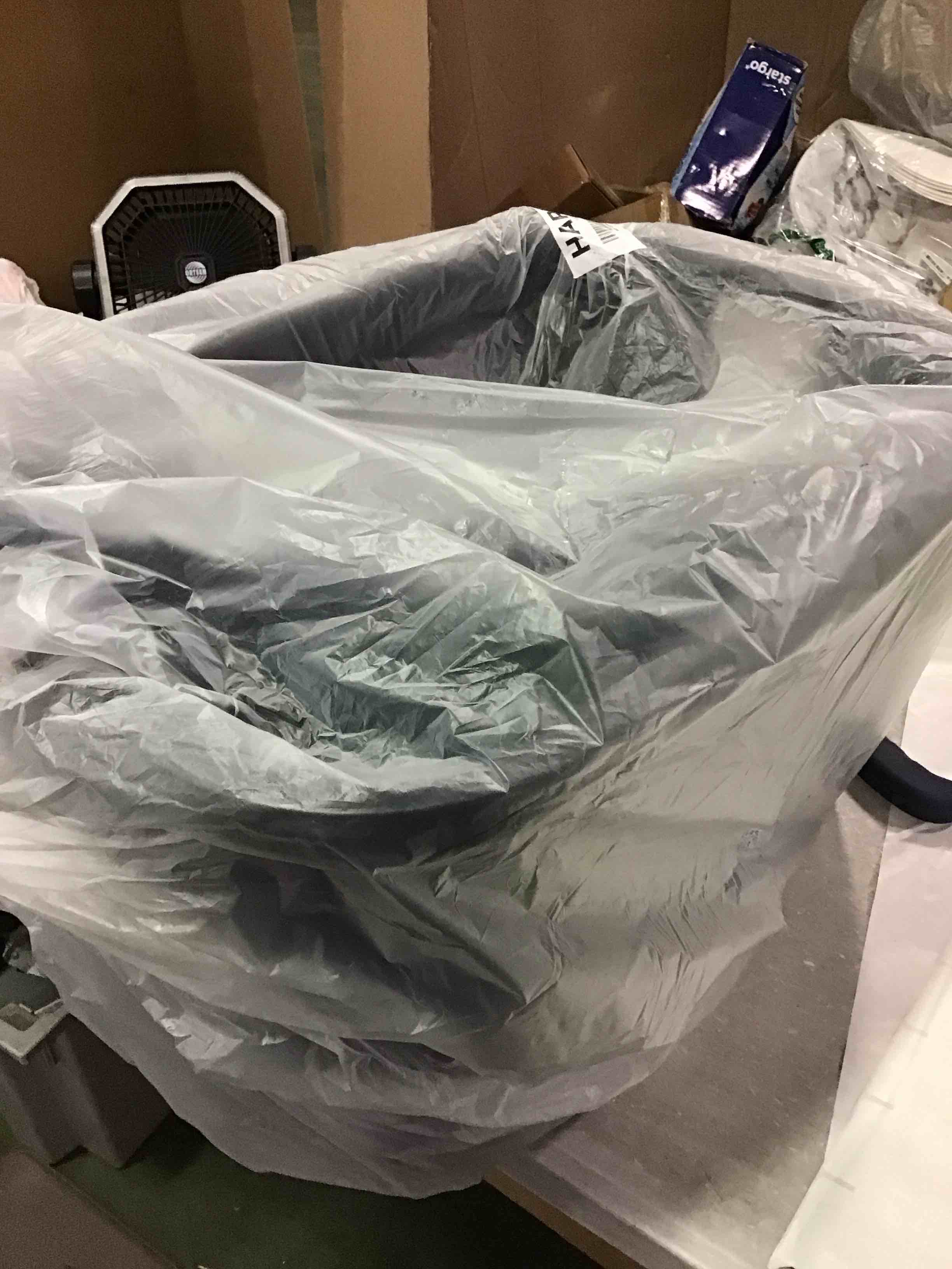 https://s3.amazonaws.com/lotting-images-prod/bidfta/GRN6861530_1721829024155.jpeg