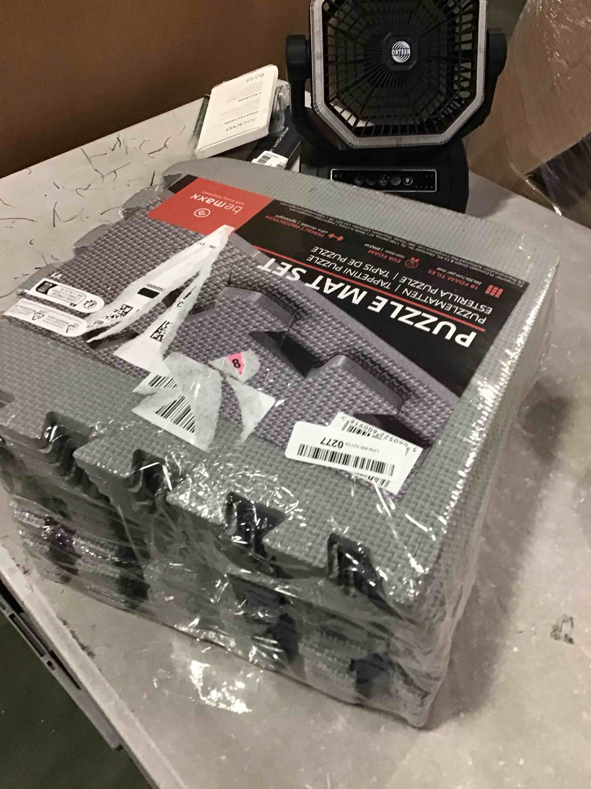 https://s3.amazonaws.com/lotting-images-prod/bidfta/GRN6861621_1721836351736.jpeg