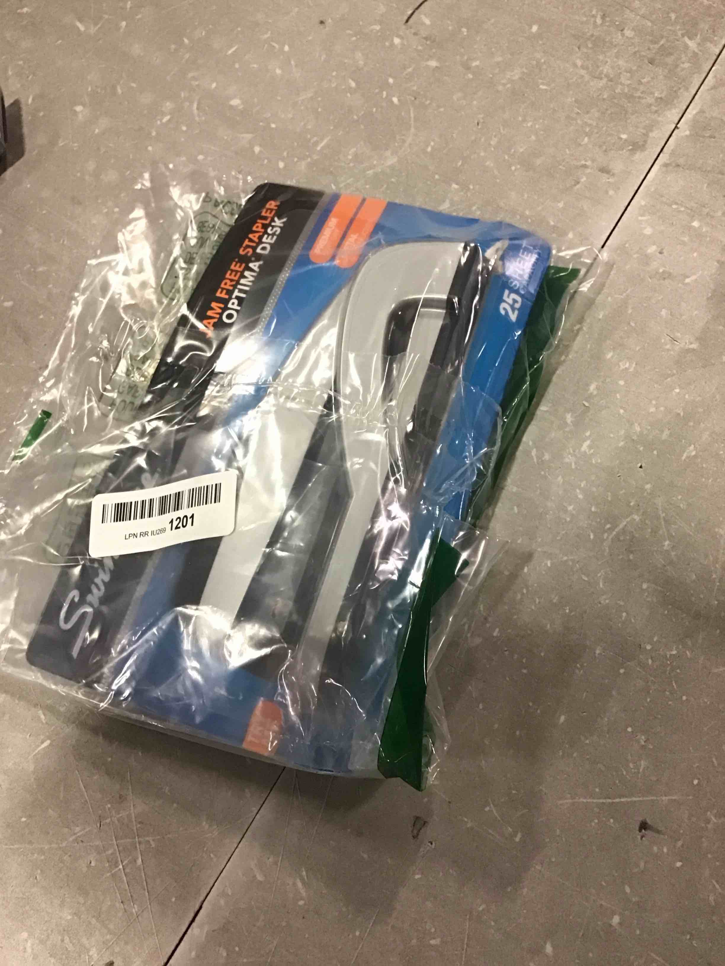 https://s3.amazonaws.com/lotting-images-prod/bidfta/GRN6861780_1721851294915.jpeg