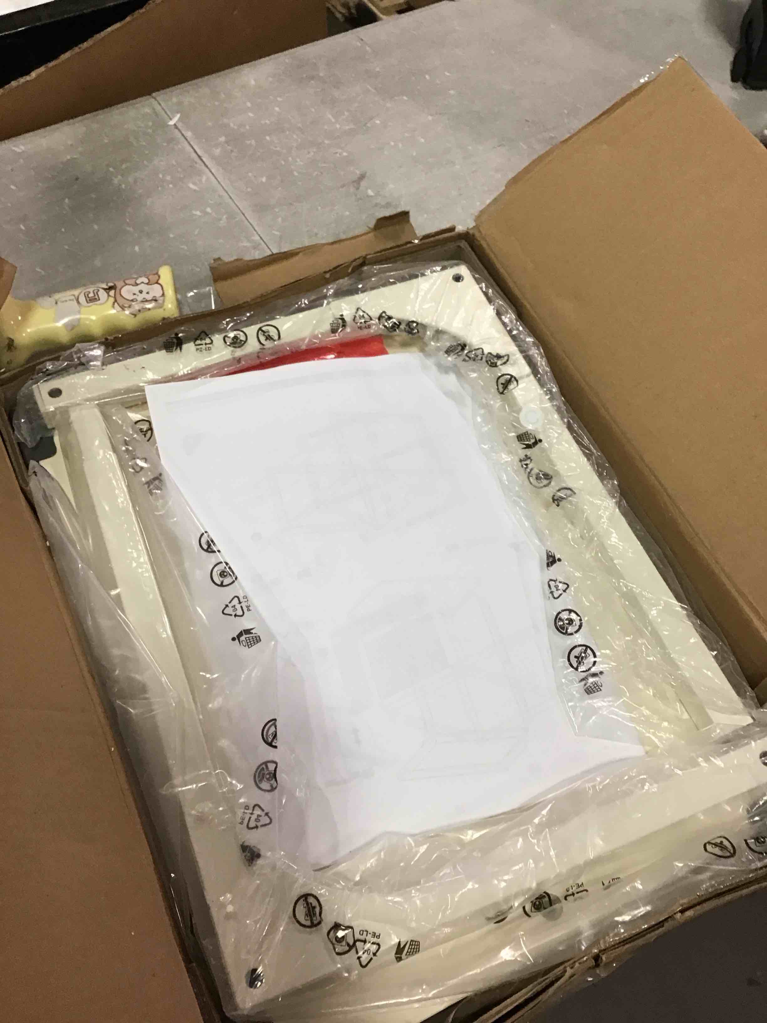 https://s3.amazonaws.com/lotting-images-prod/bidfta/GRN6861831_1721913464784.jpeg
