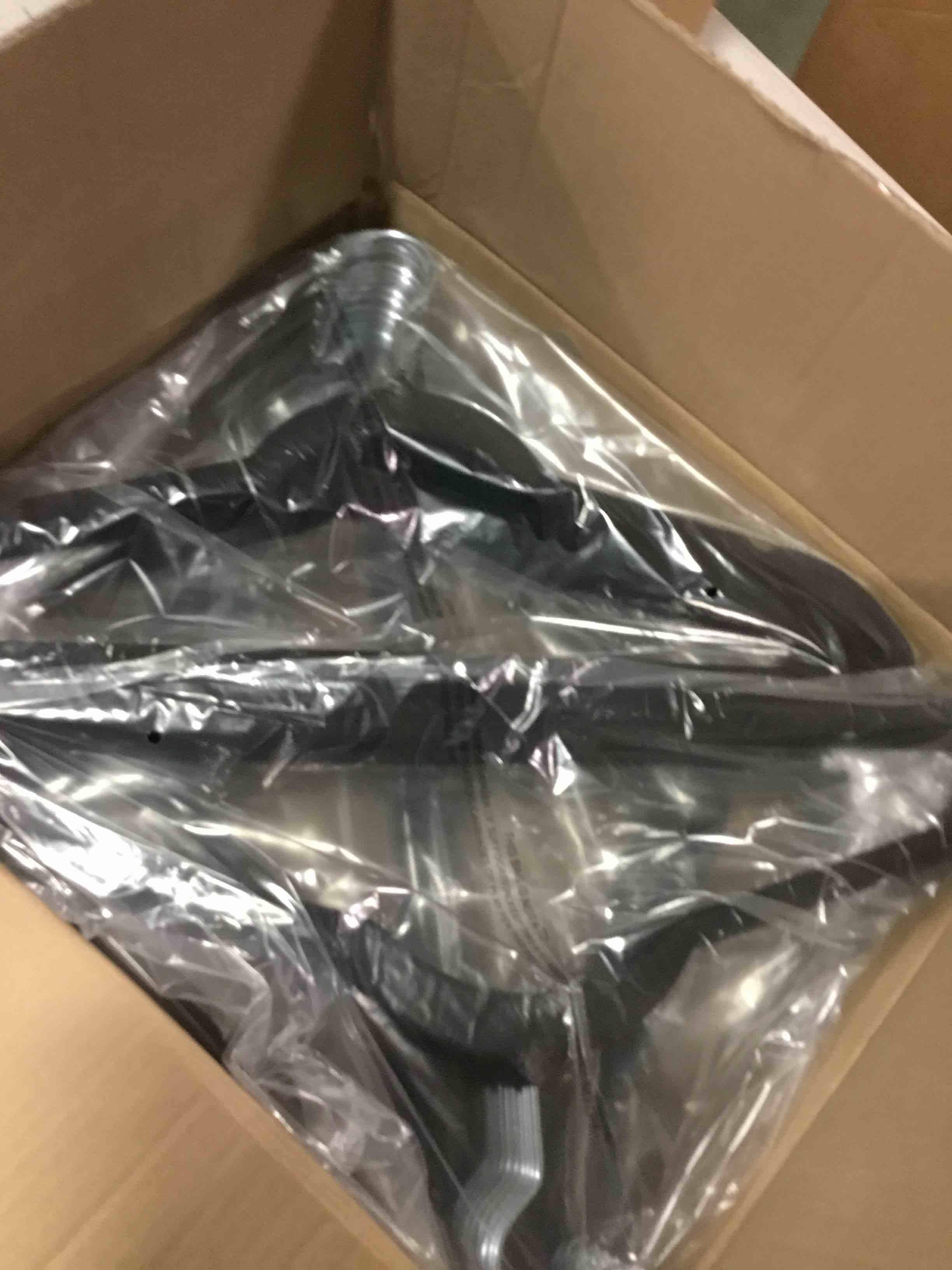 https://s3.amazonaws.com/lotting-images-prod/bidfta/GRN6862525_1722080289923.jpeg
