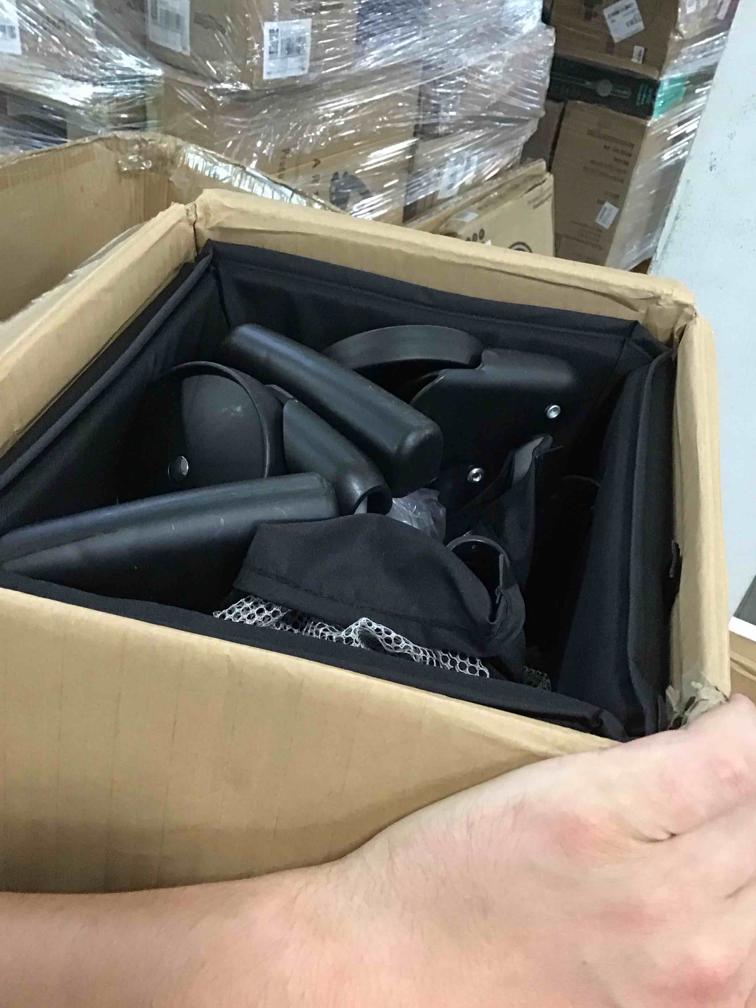 https://s3.amazonaws.com/lotting-images-prod/bidfta/GRN6863509_1723650128189.jpeg