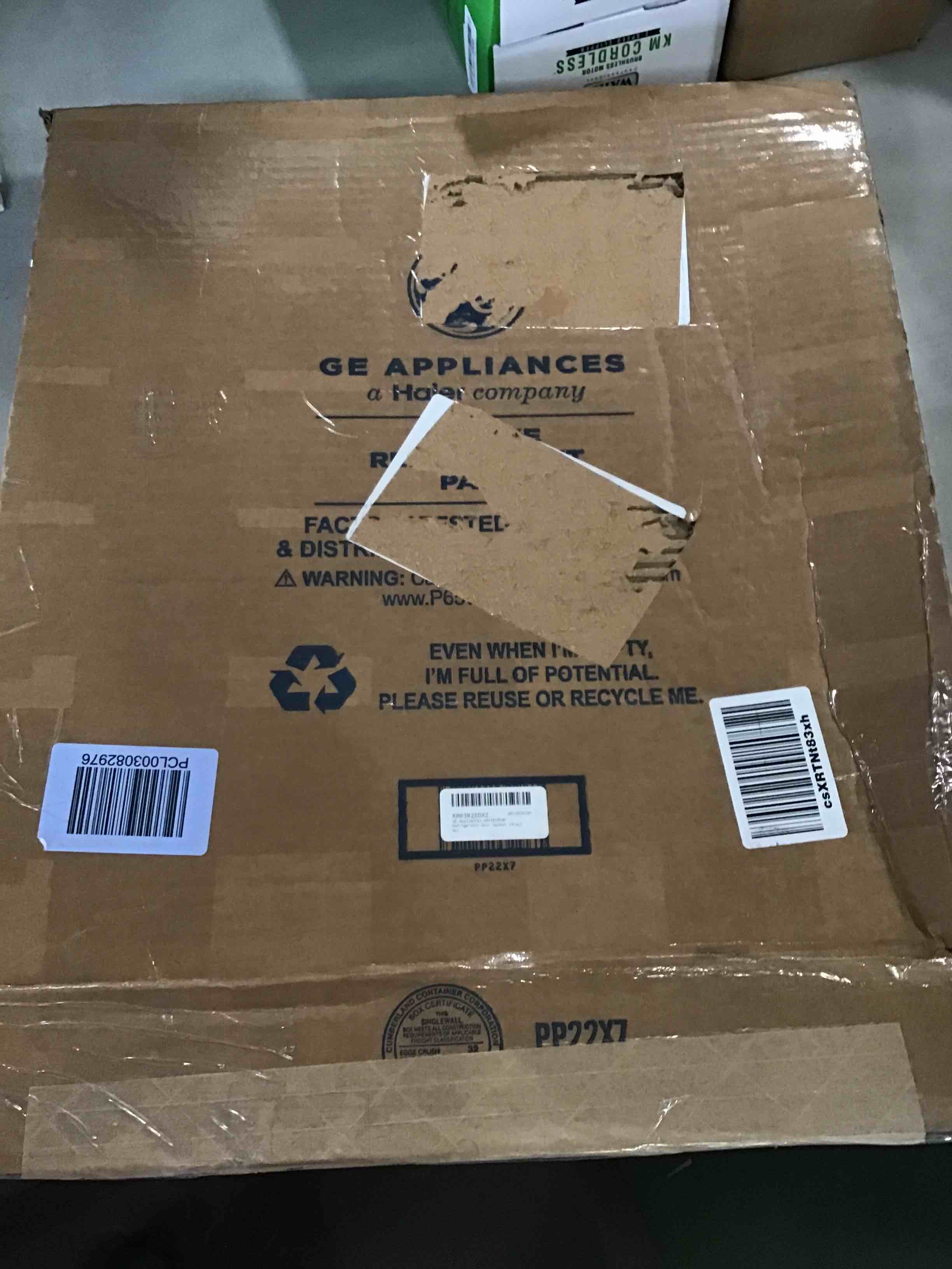 https://s3.amazonaws.com/lotting-images-prod/bidfta/GRN6865363_1722257719194.jpeg