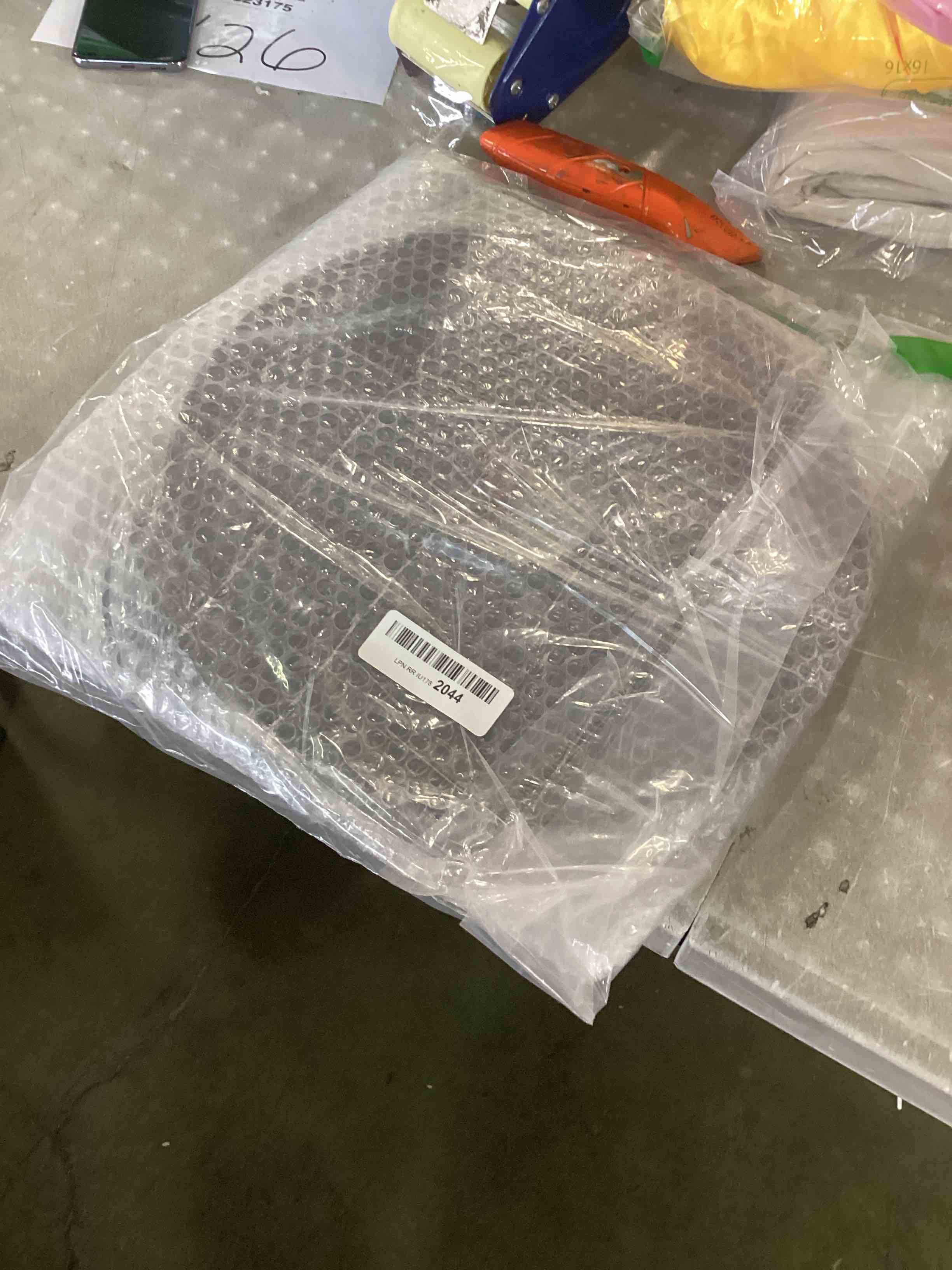https://s3.amazonaws.com/lotting-images-prod/bidfta/GRN6866856_1722279244656.jpeg