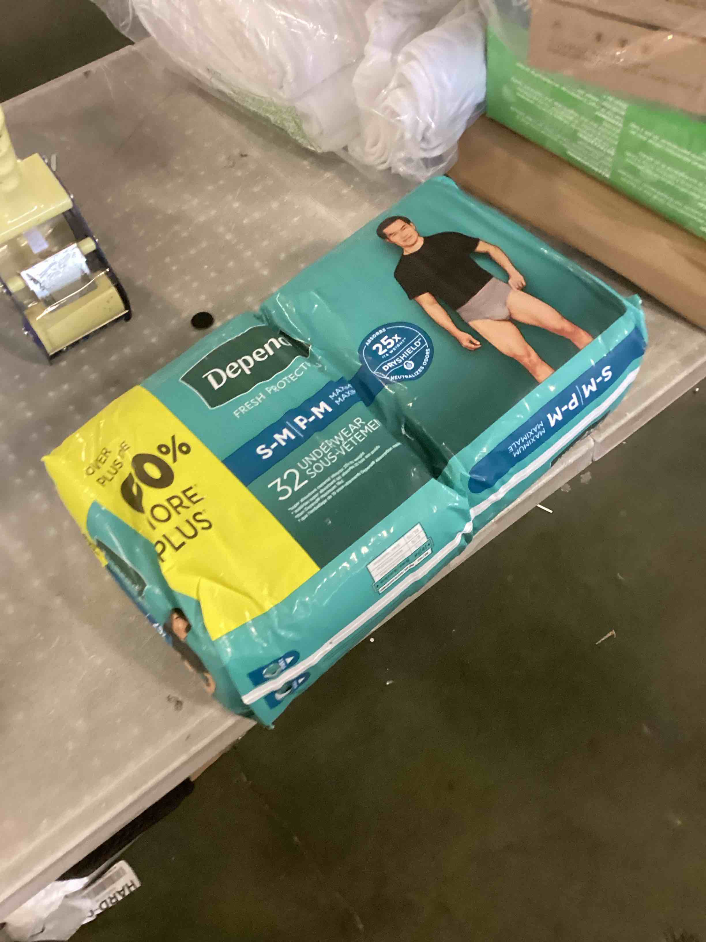 https://s3.amazonaws.com/lotting-images-prod/bidfta/GRN6866874_1722280836377.jpeg