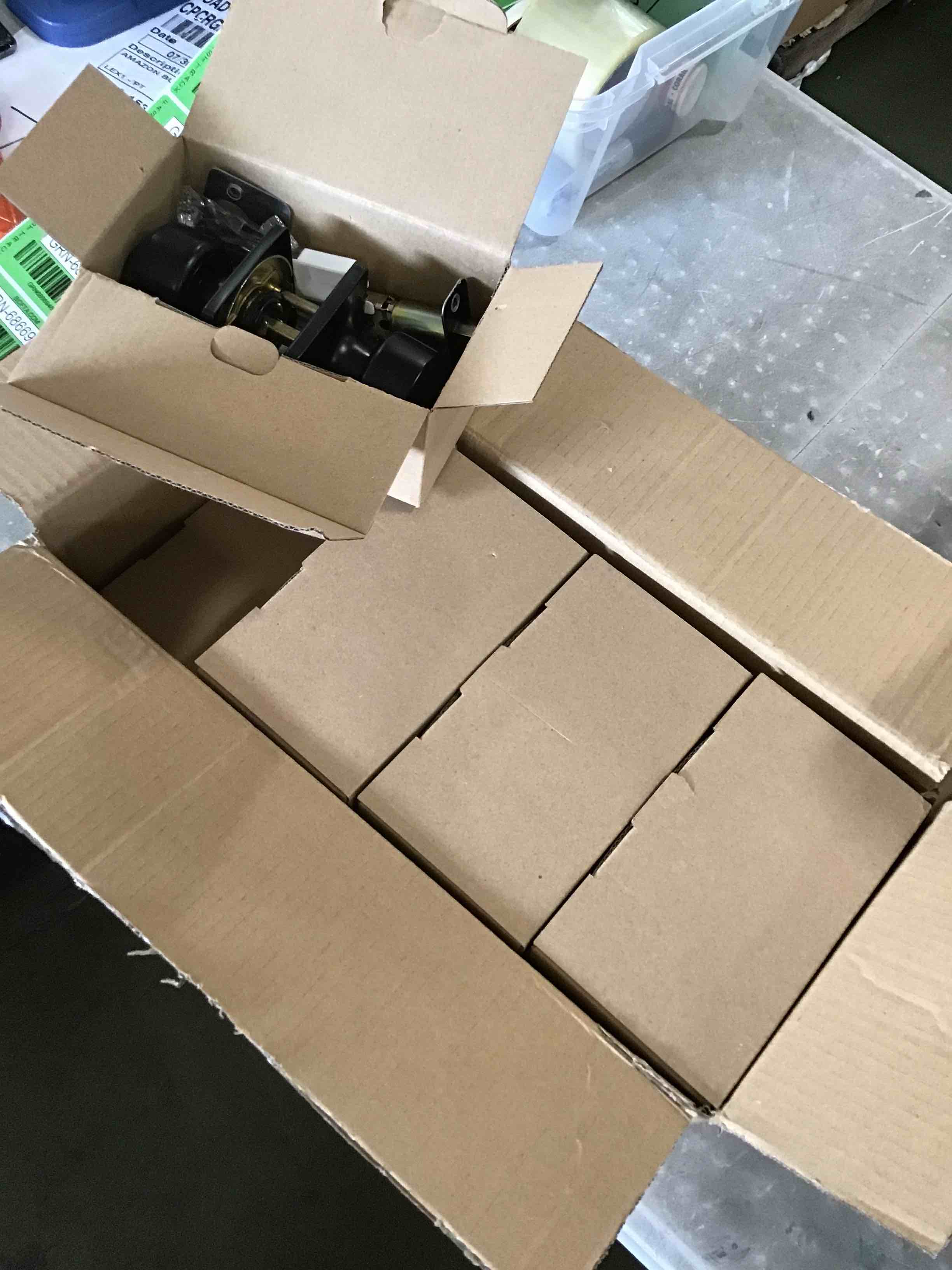 https://s3.amazonaws.com/lotting-images-prod/bidfta/GRN6866938_1722429992153.jpeg