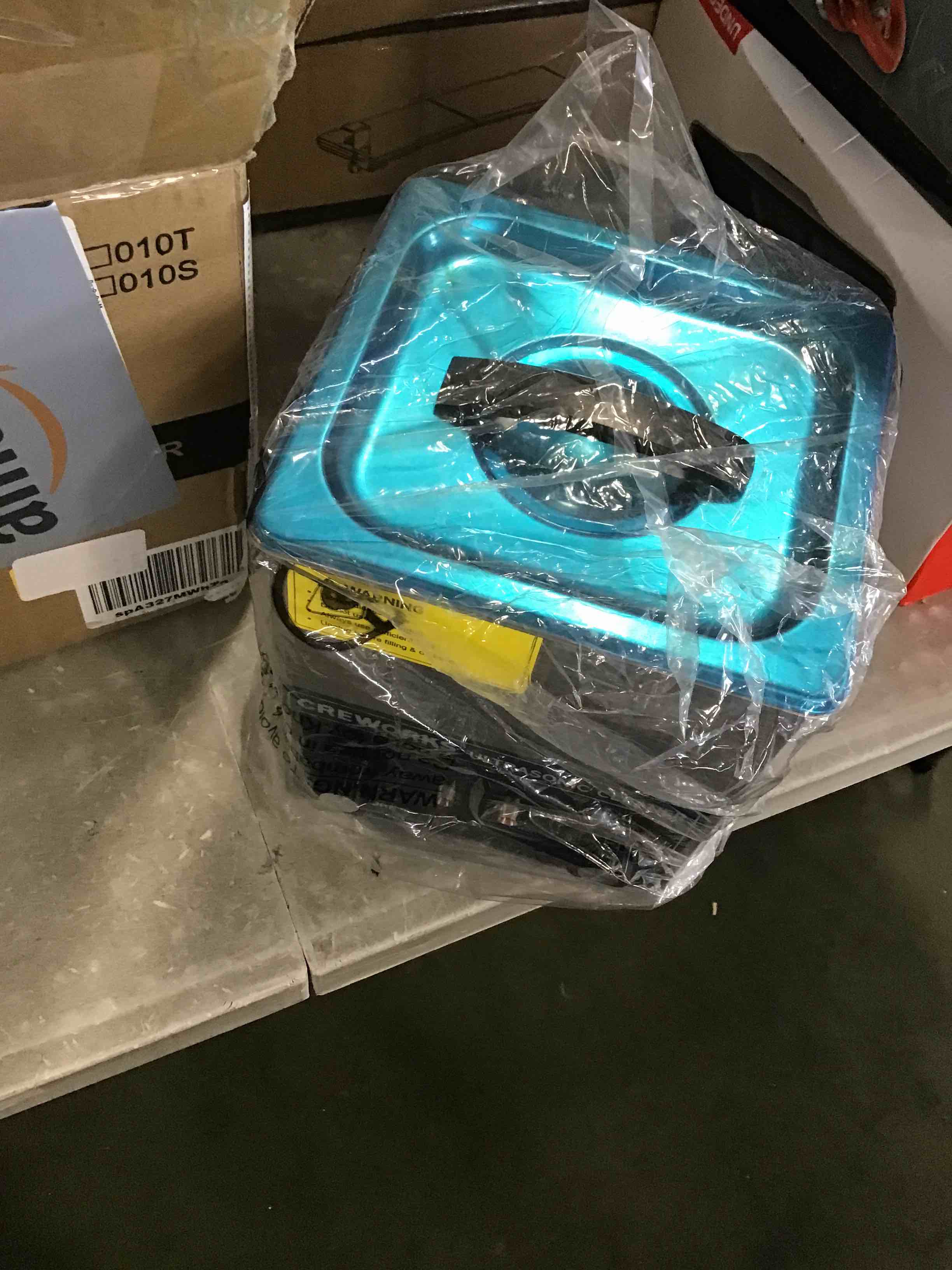 https://s3.amazonaws.com/lotting-images-prod/bidfta/GRN6867058_1722445682458.jpeg