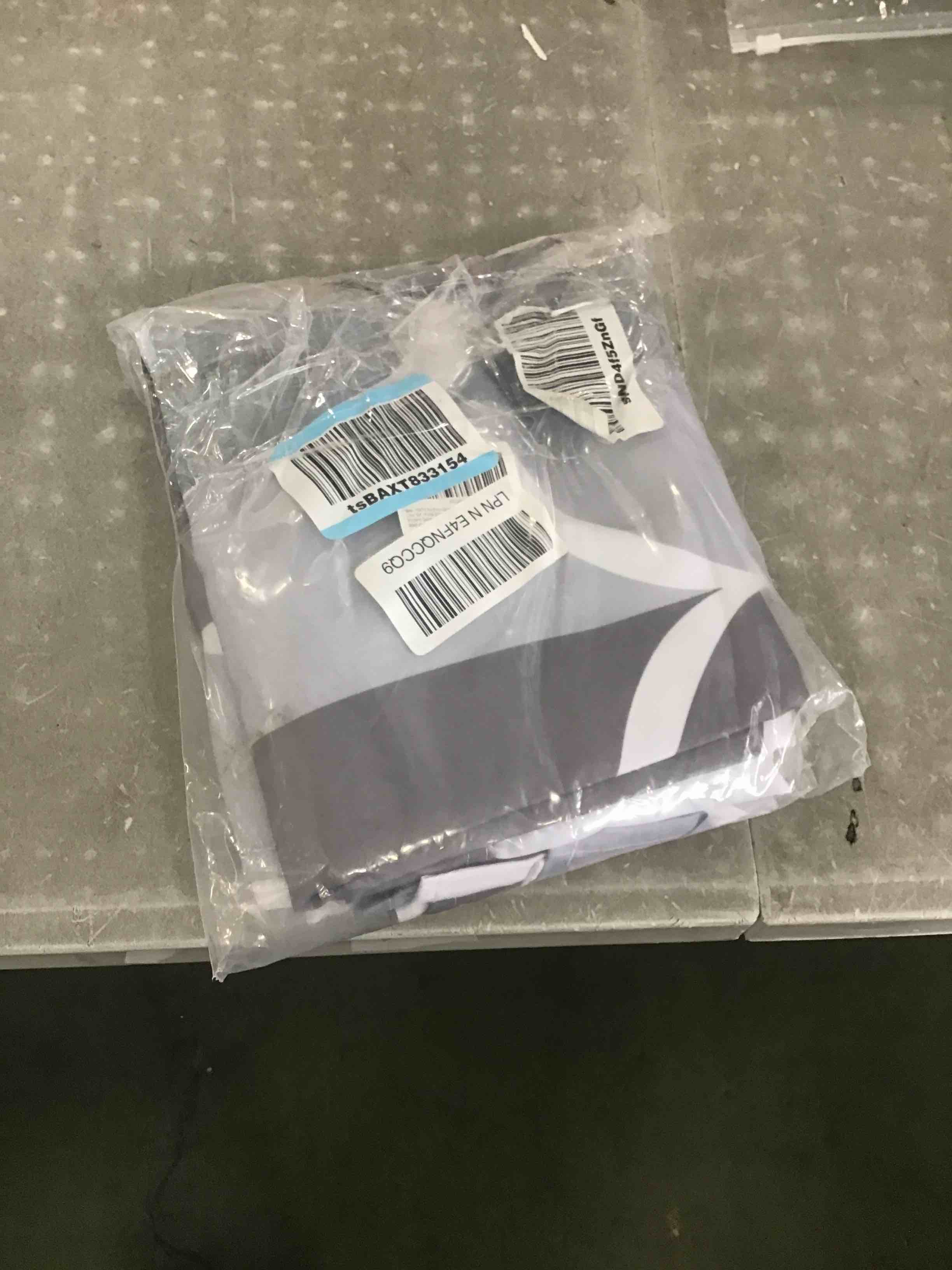 https://s3.amazonaws.com/lotting-images-prod/bidfta/GRN6867208_1722519252109.jpeg