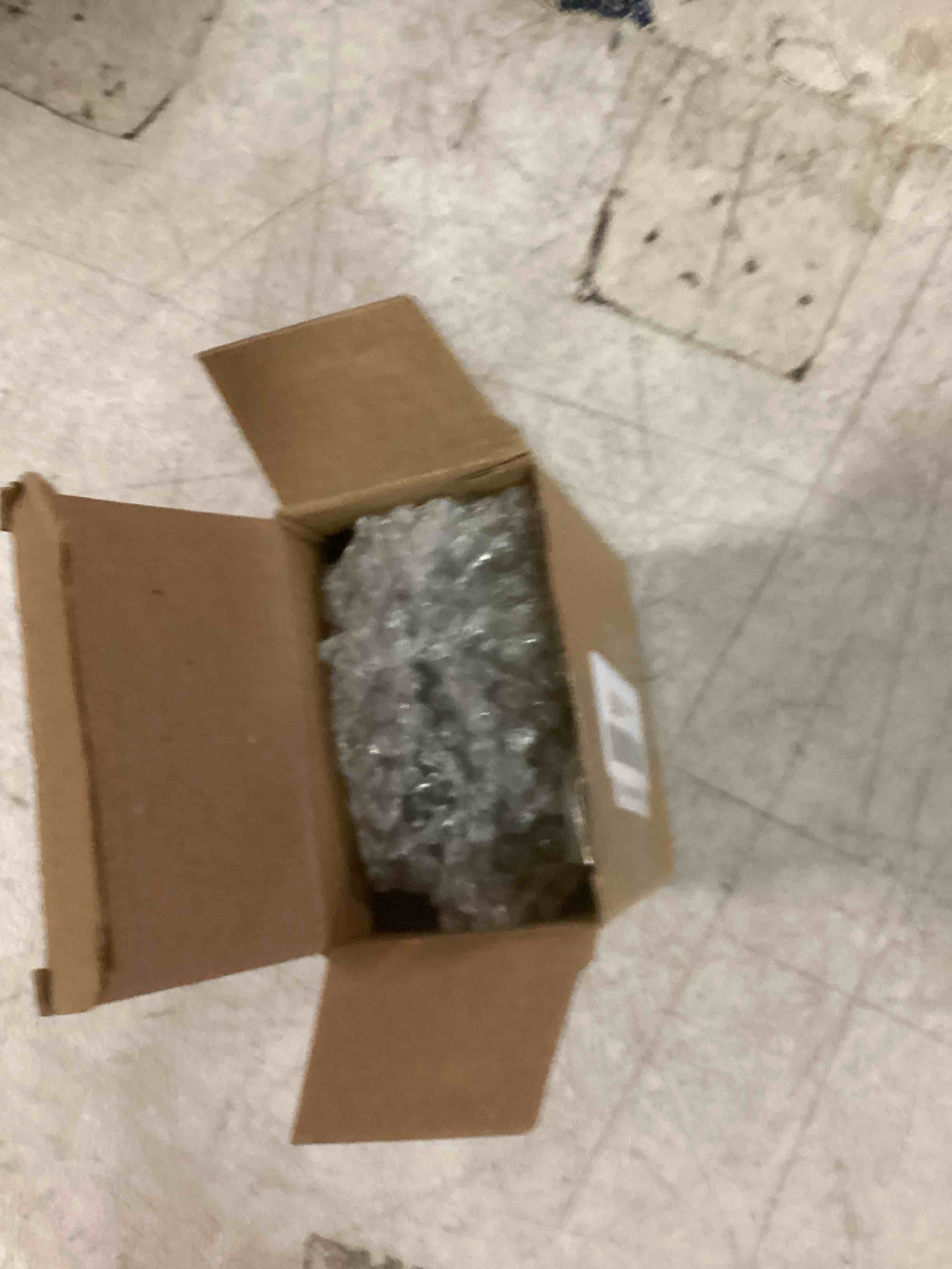 https://s3.amazonaws.com/lotting-images-prod/bidfta/GRN6867857_1721836227464.jpeg