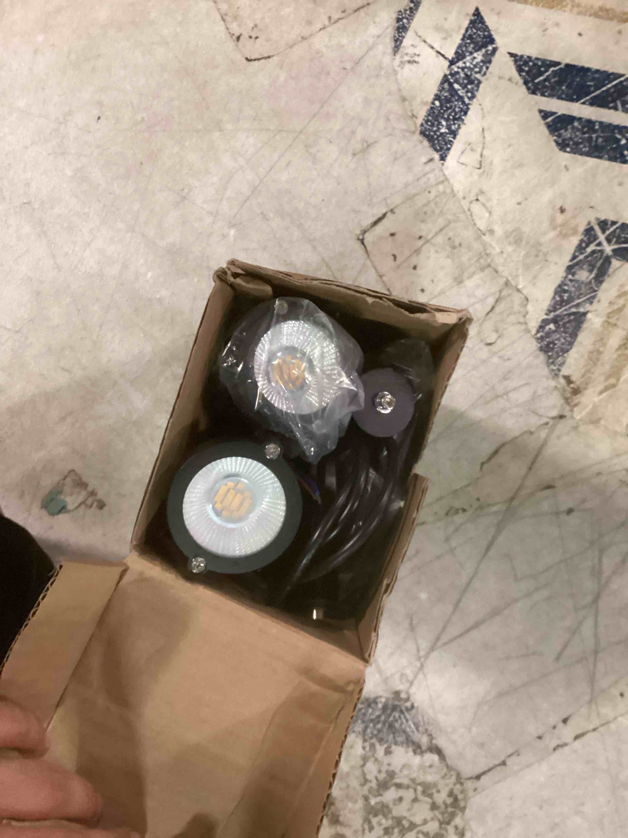 https://s3.amazonaws.com/lotting-images-prod/bidfta/GRN6868003_1721909109226.jpeg
