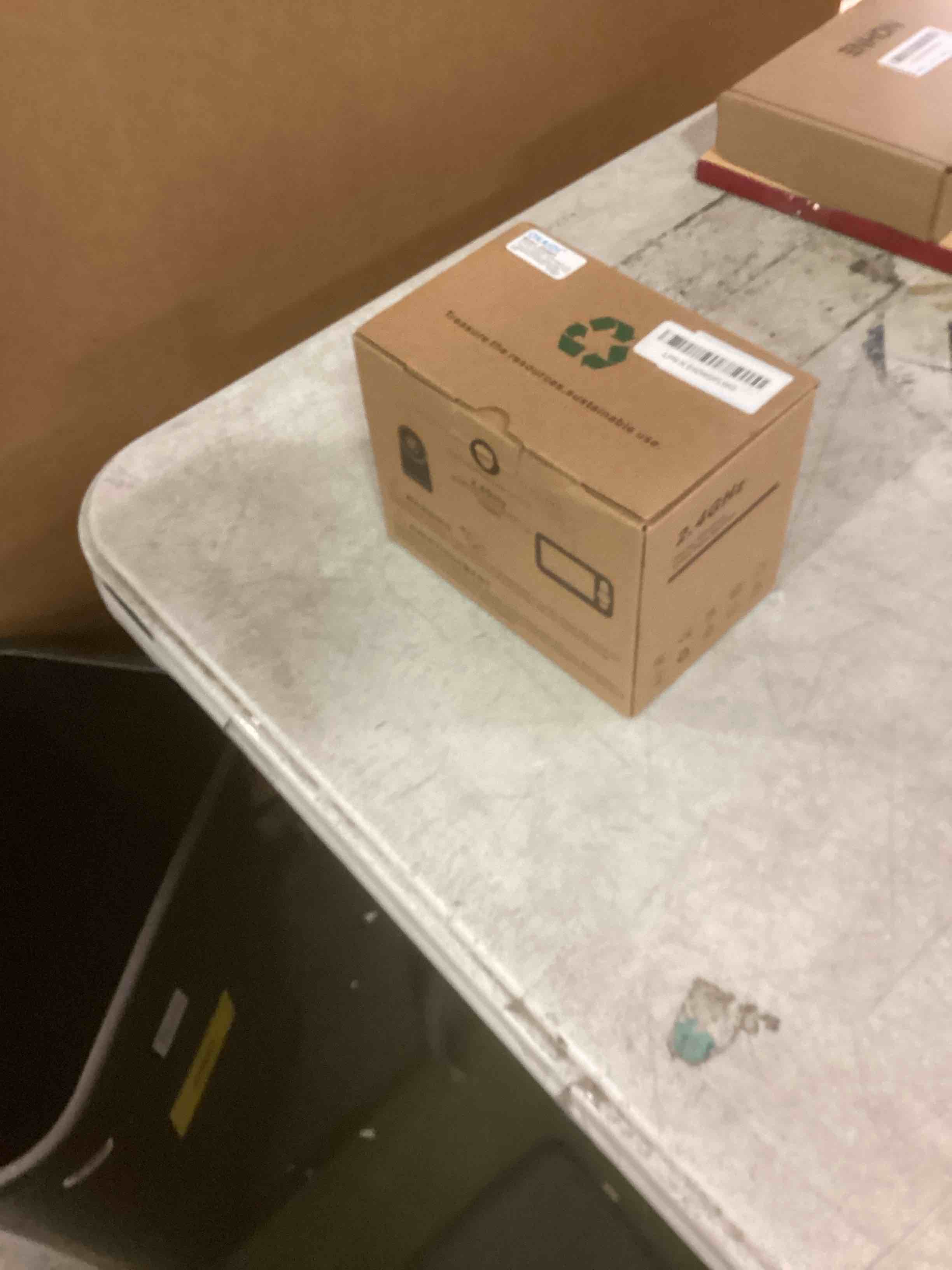 https://s3.amazonaws.com/lotting-images-prod/bidfta/GRN6868241_1721937347540.jpeg