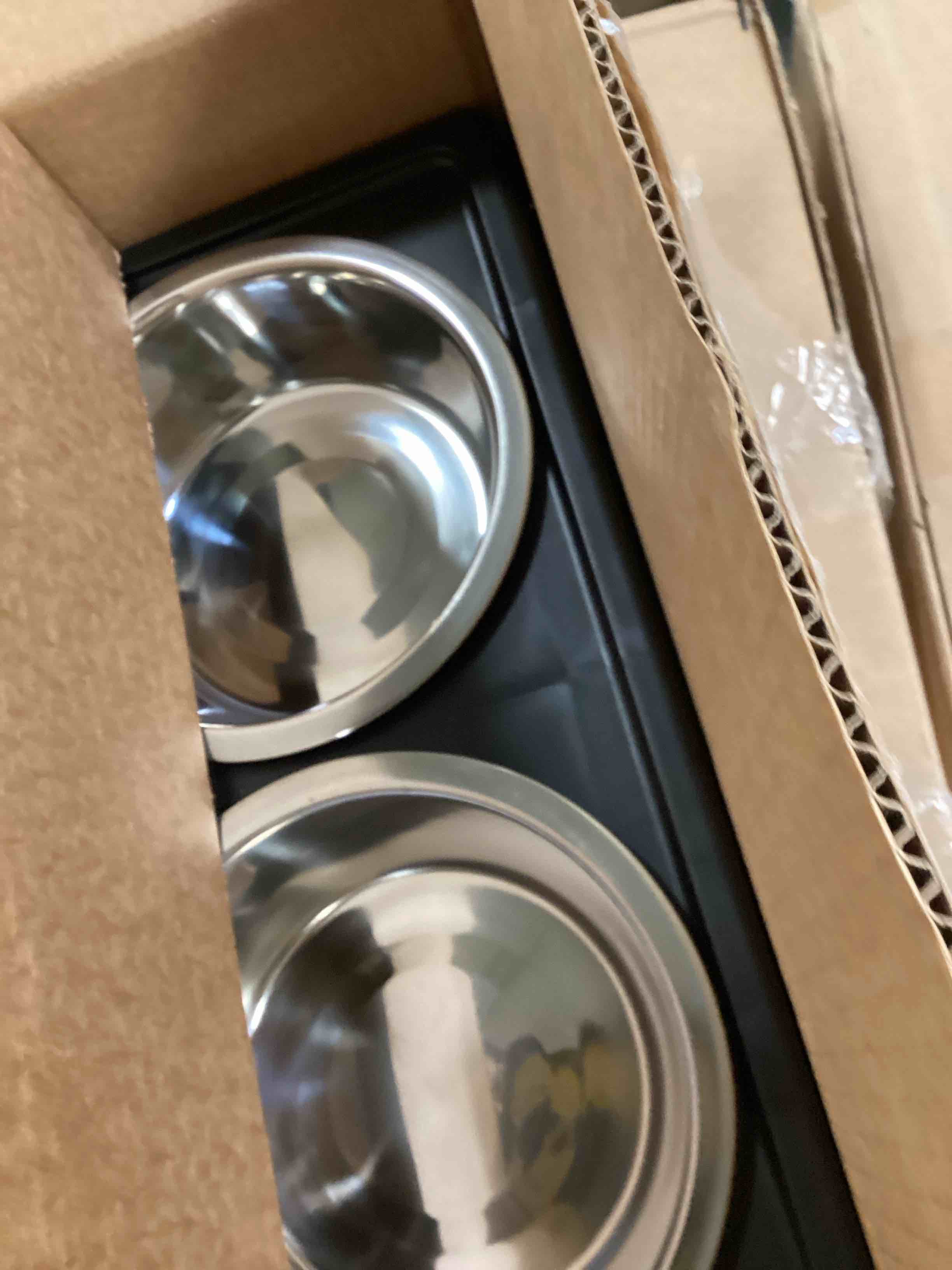 https://s3.amazonaws.com/lotting-images-prod/bidfta/GRN6870027_1722258034219.jpeg