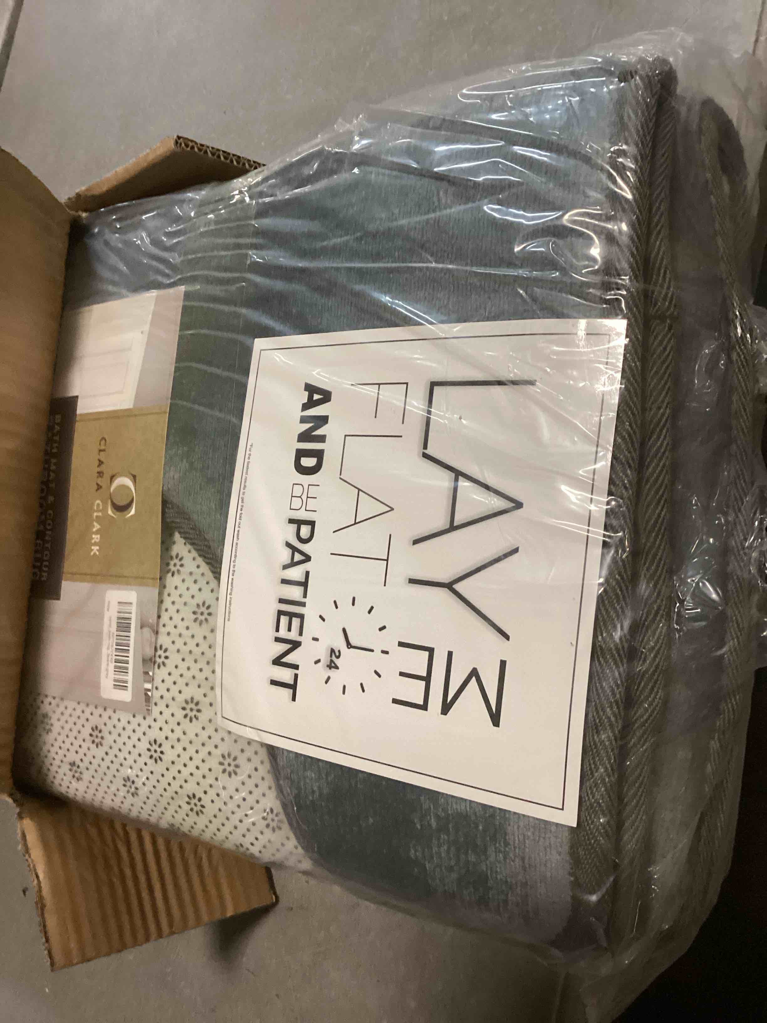 https://s3.amazonaws.com/lotting-images-prod/bidfta/GRN6871491_1721992363638.jpeg