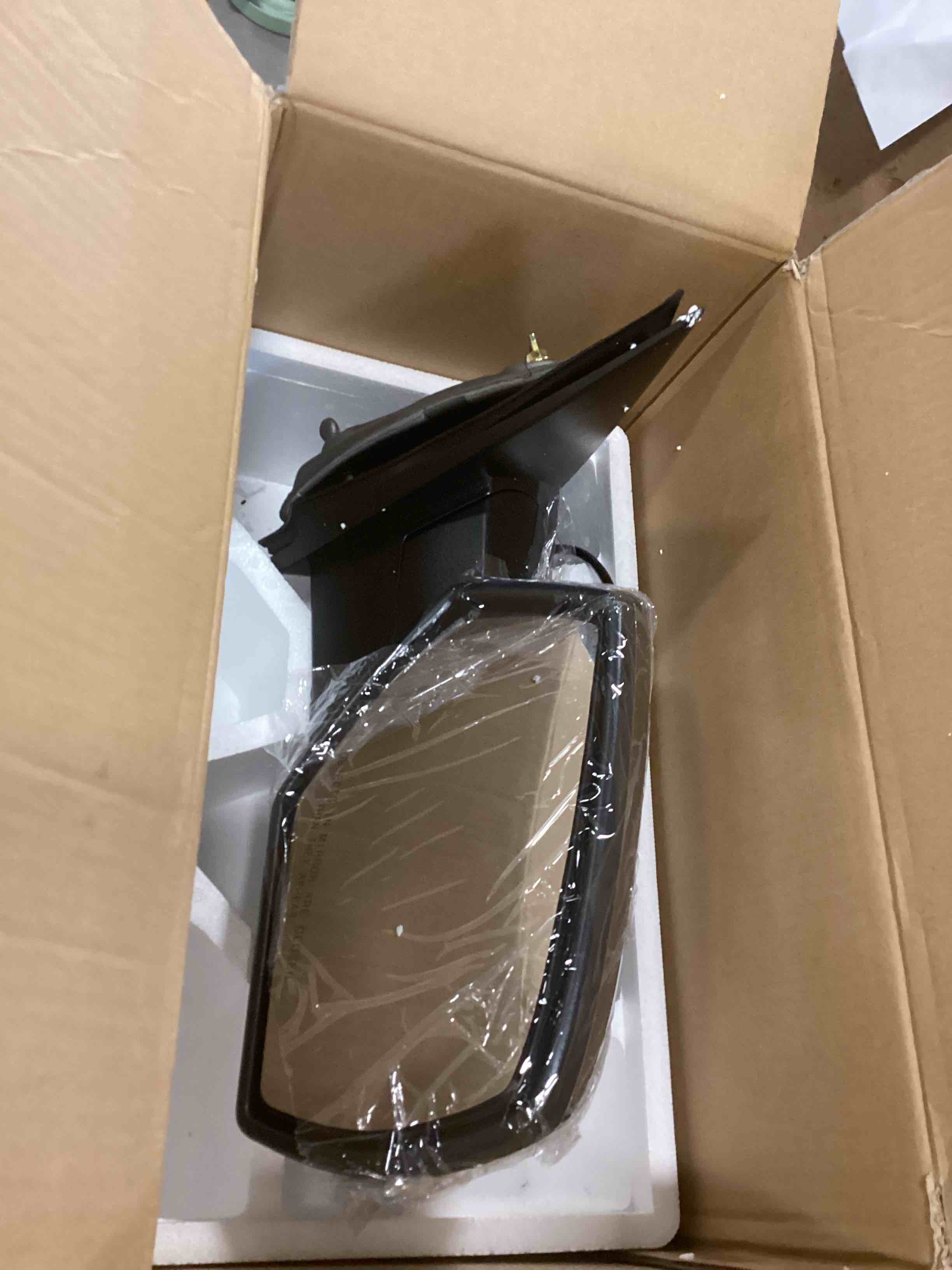 https://s3.amazonaws.com/lotting-images-prod/bidfta/GRN6871582_1722000922719.jpeg
