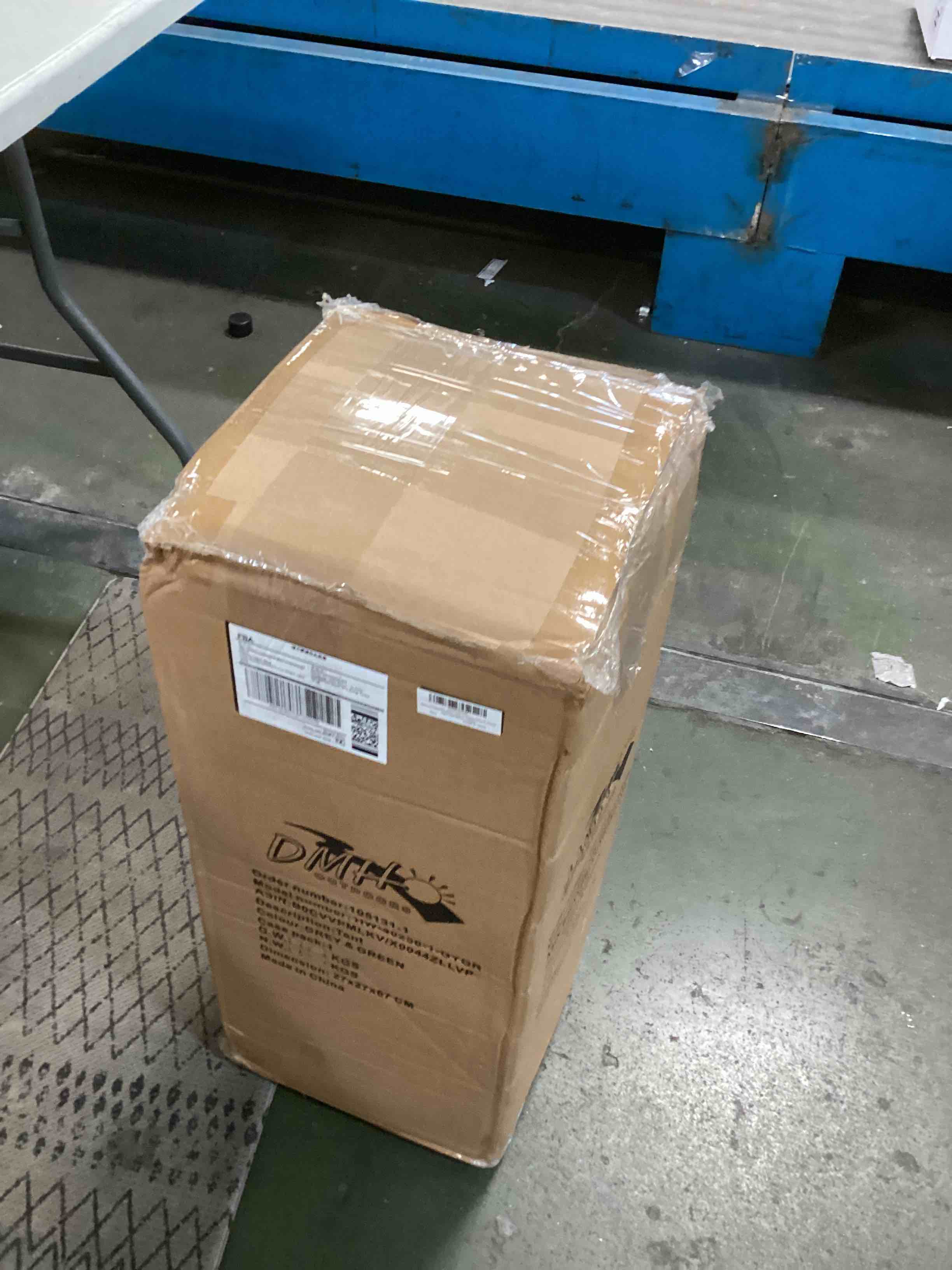 https://s3.amazonaws.com/lotting-images-prod/bidfta/GRY0100937_1725023482598.jpeg