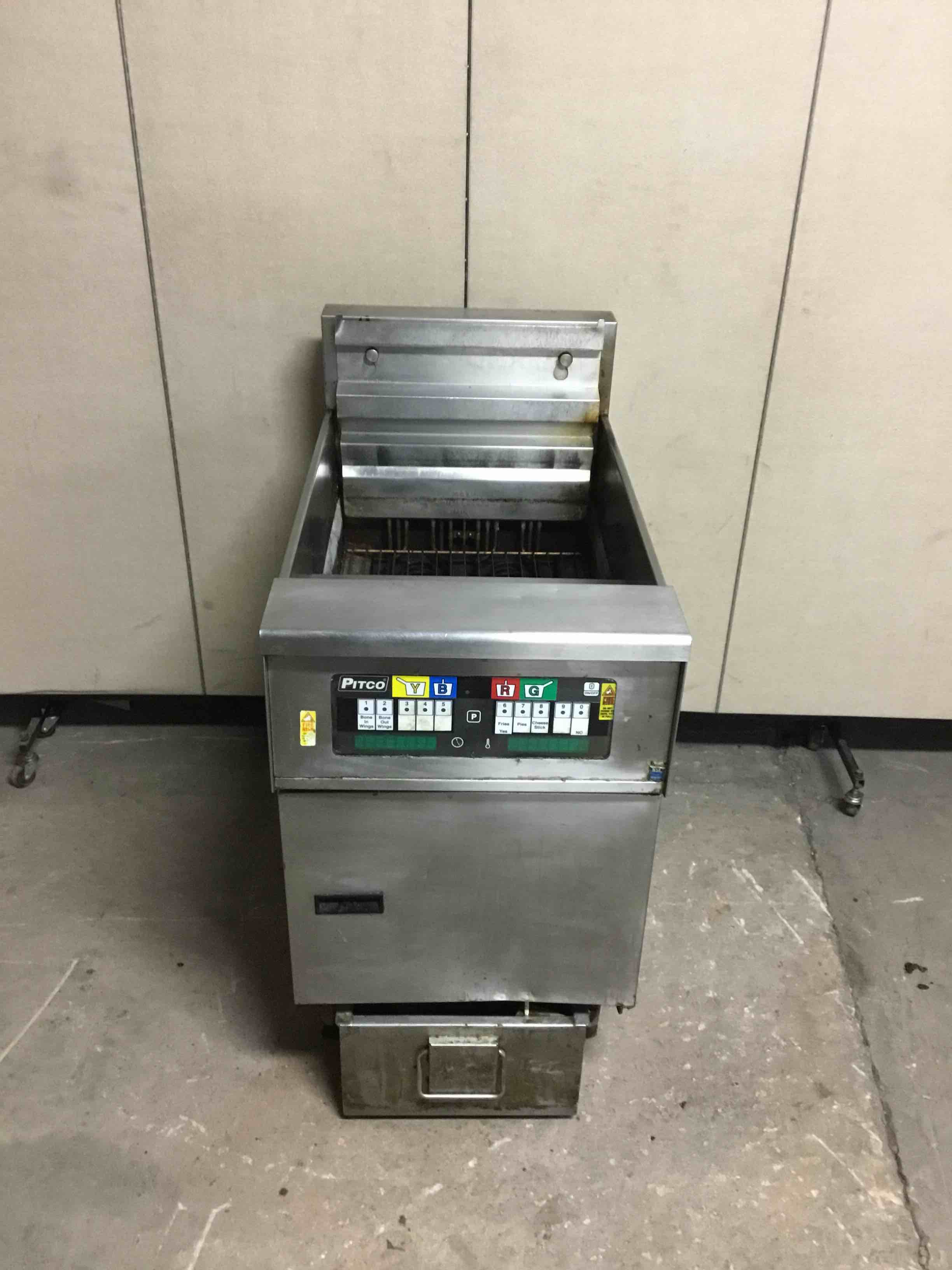 PITCO 65-80 LB ELECTRIC DEEP FRYER WITH OIL FILTRATION SYSTEM
