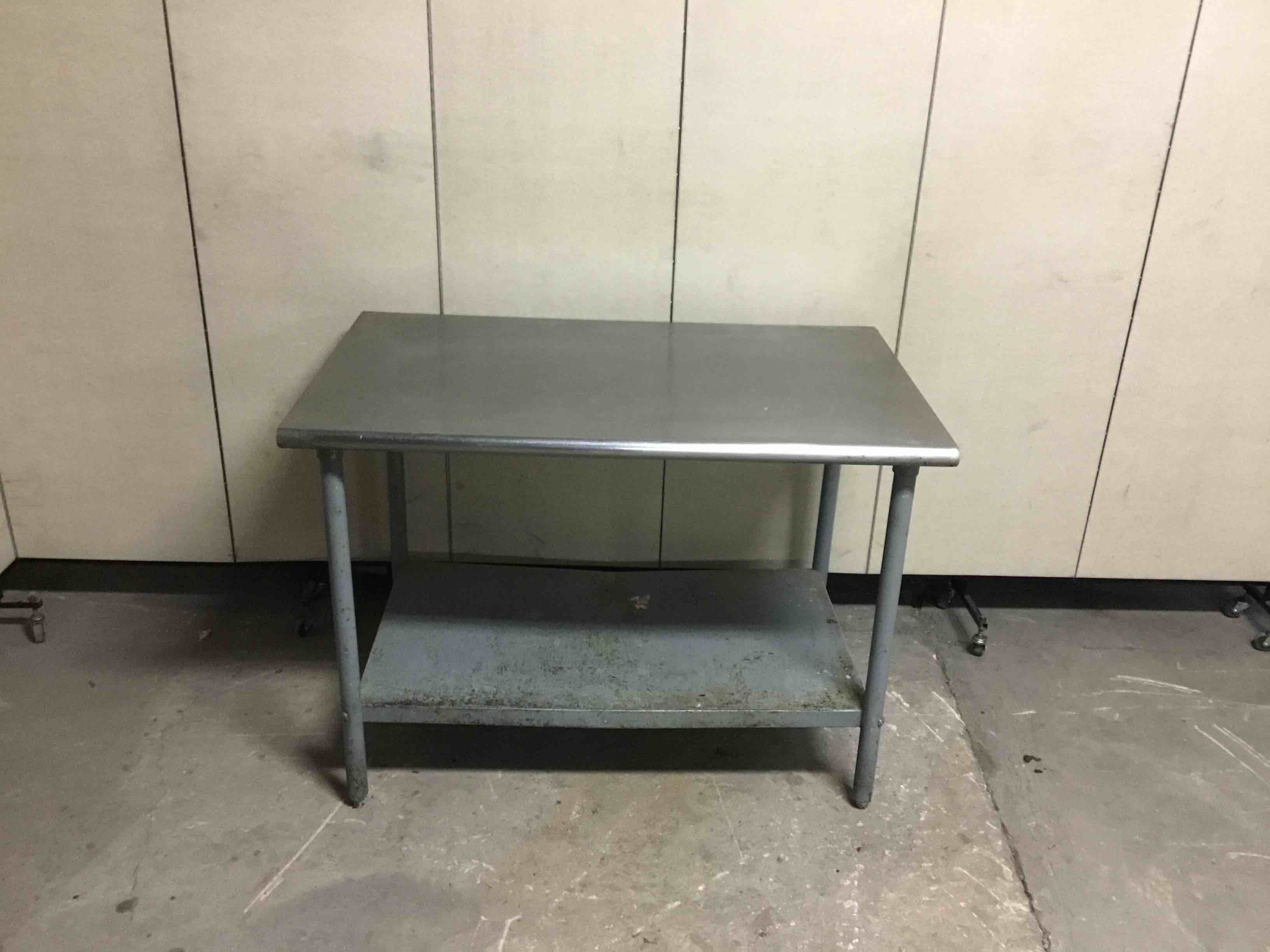 48 INCH STAINLESS STEEL TABLE WITH UNDER SHELF