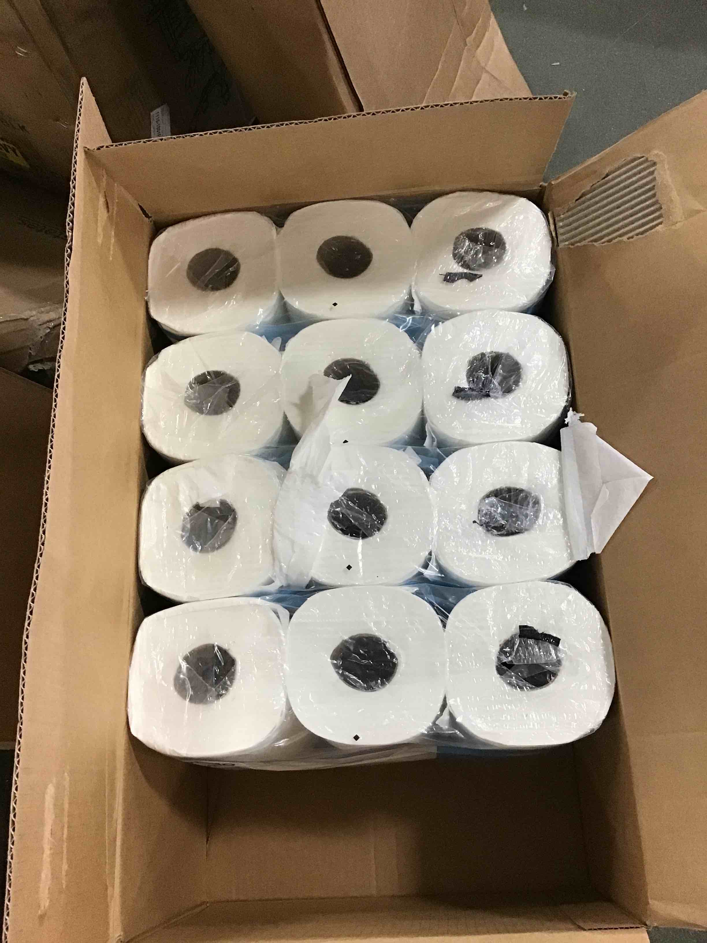 https://s3.amazonaws.com/lotting-images-prod/bidfta/GRY0739147_1604072048239.jpeg