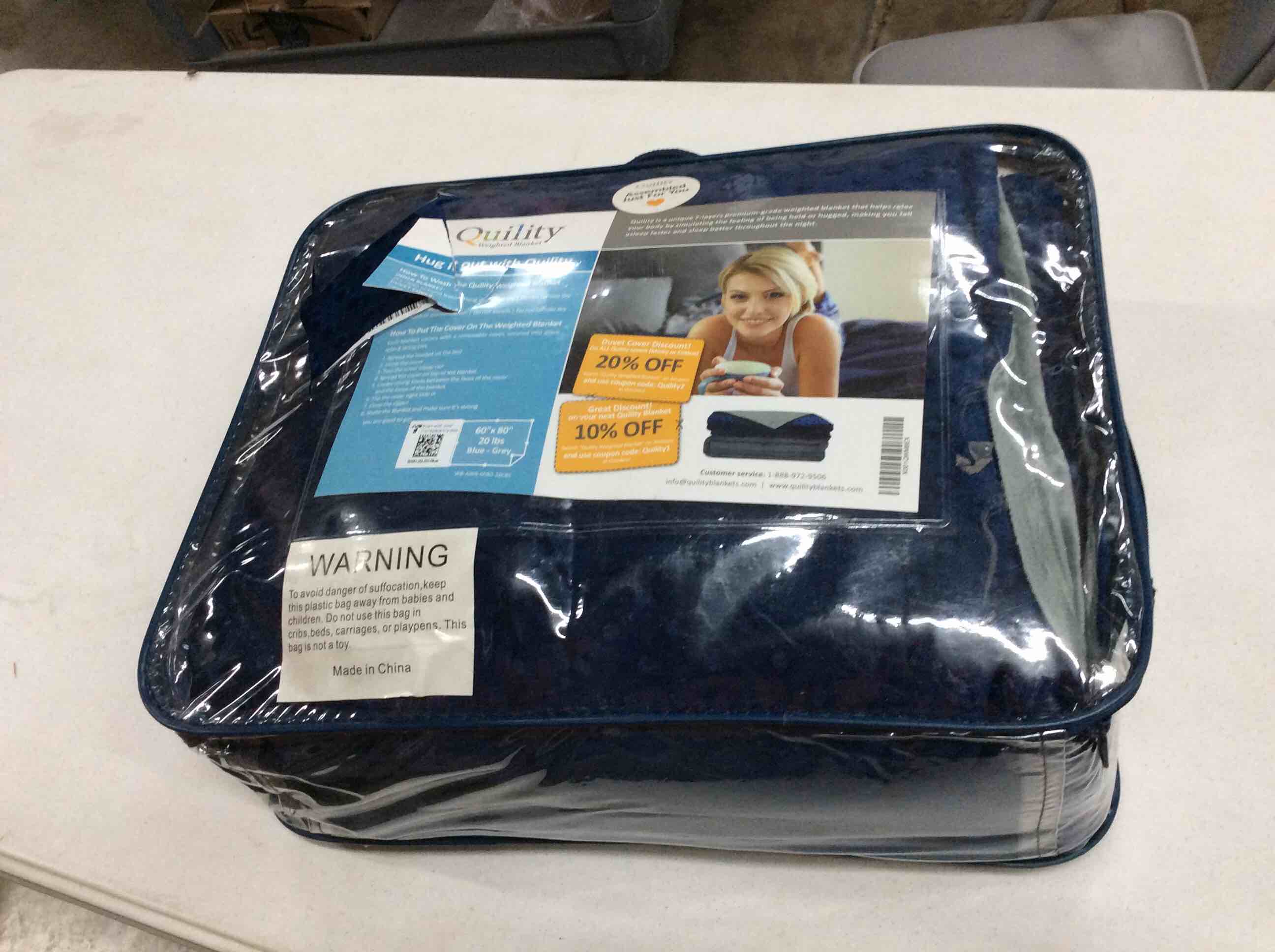 https://s3.amazonaws.com/lotting-images-prod/bidfta/GRY0756908_1603903873365.jpeg