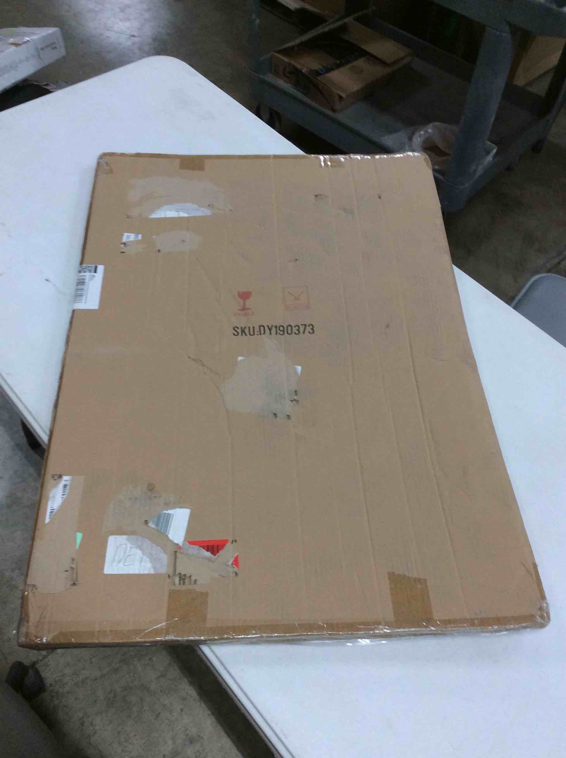 https://s3.amazonaws.com/lotting-images-prod/bidfta/GRY0756911_1603906142082.jpeg