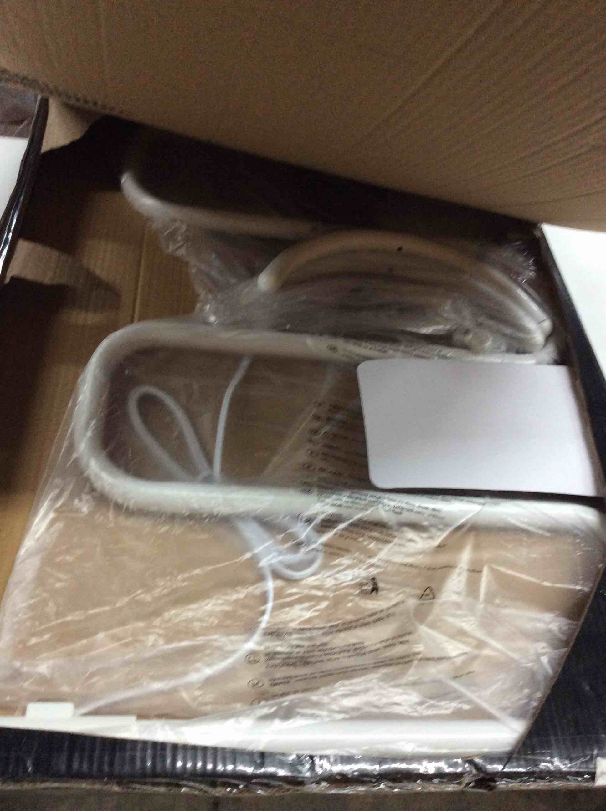 https://s3.amazonaws.com/lotting-images-prod/bidfta/GRY0756918_1603909262466.jpeg