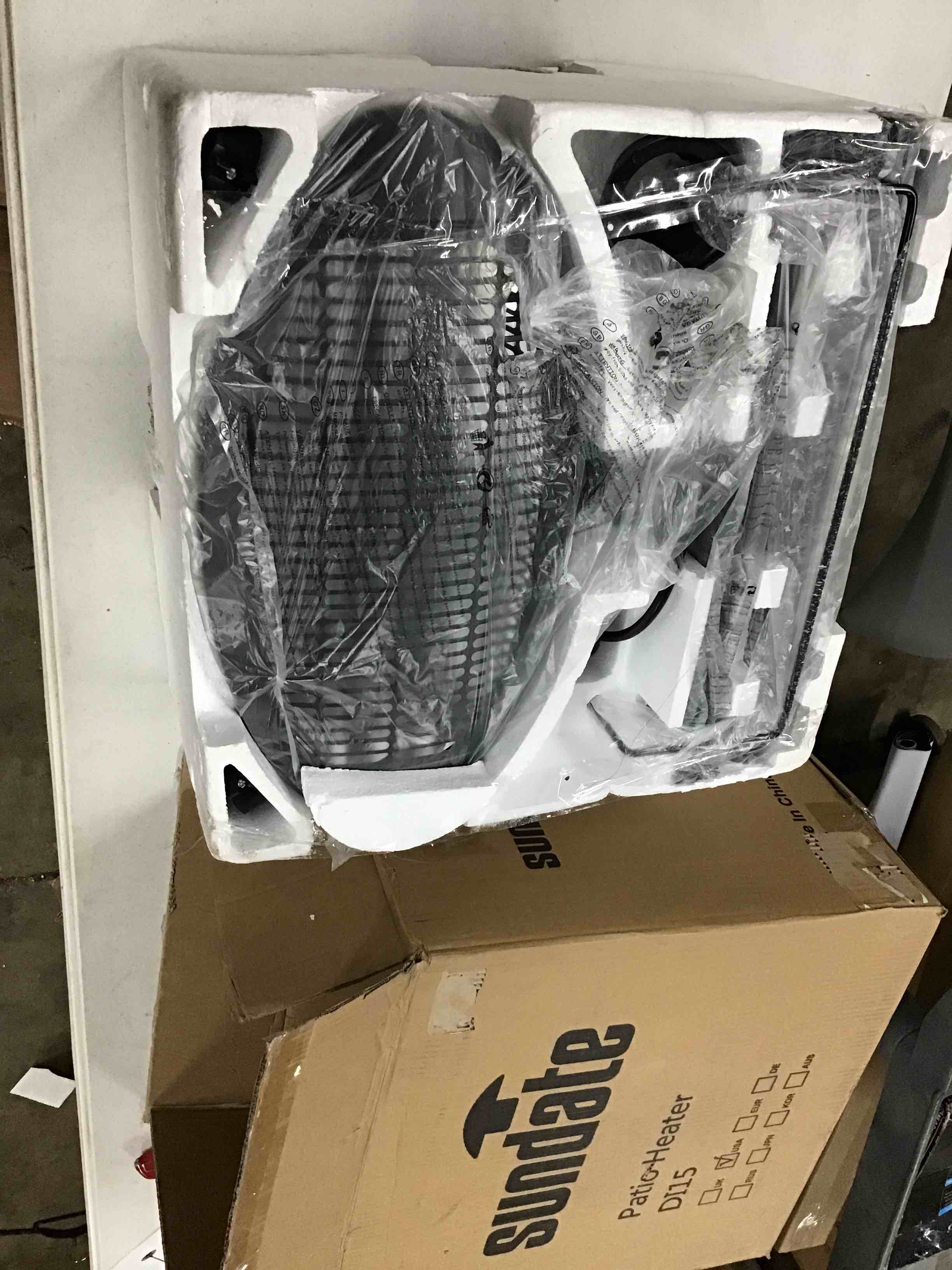 https://s3.amazonaws.com/lotting-images-prod/bidfta/GRY0757004_1604067362856.jpeg