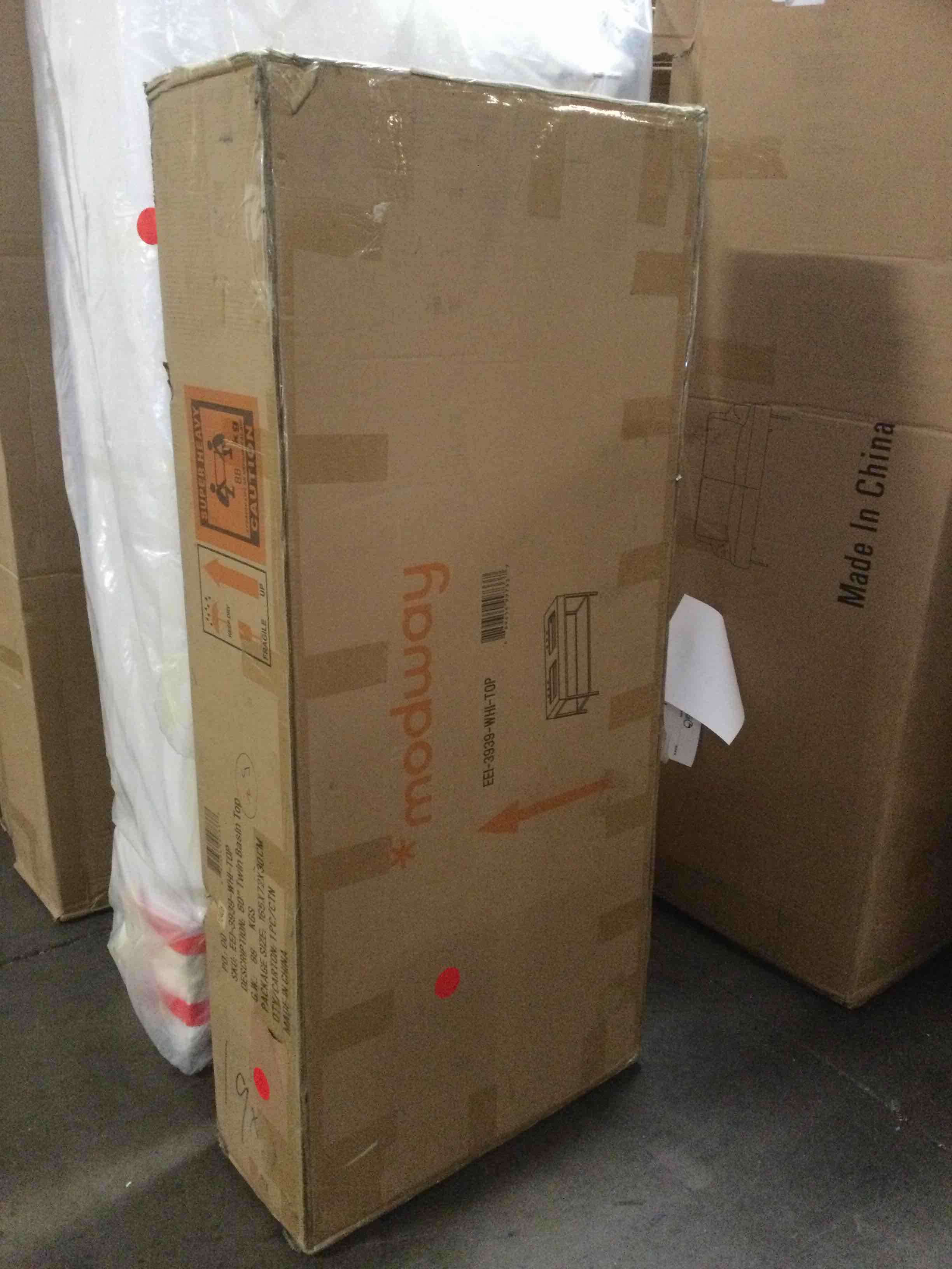 https://s3.amazonaws.com/lotting-images-prod/bidfta/GRY0861637_1608592454918.jpeg