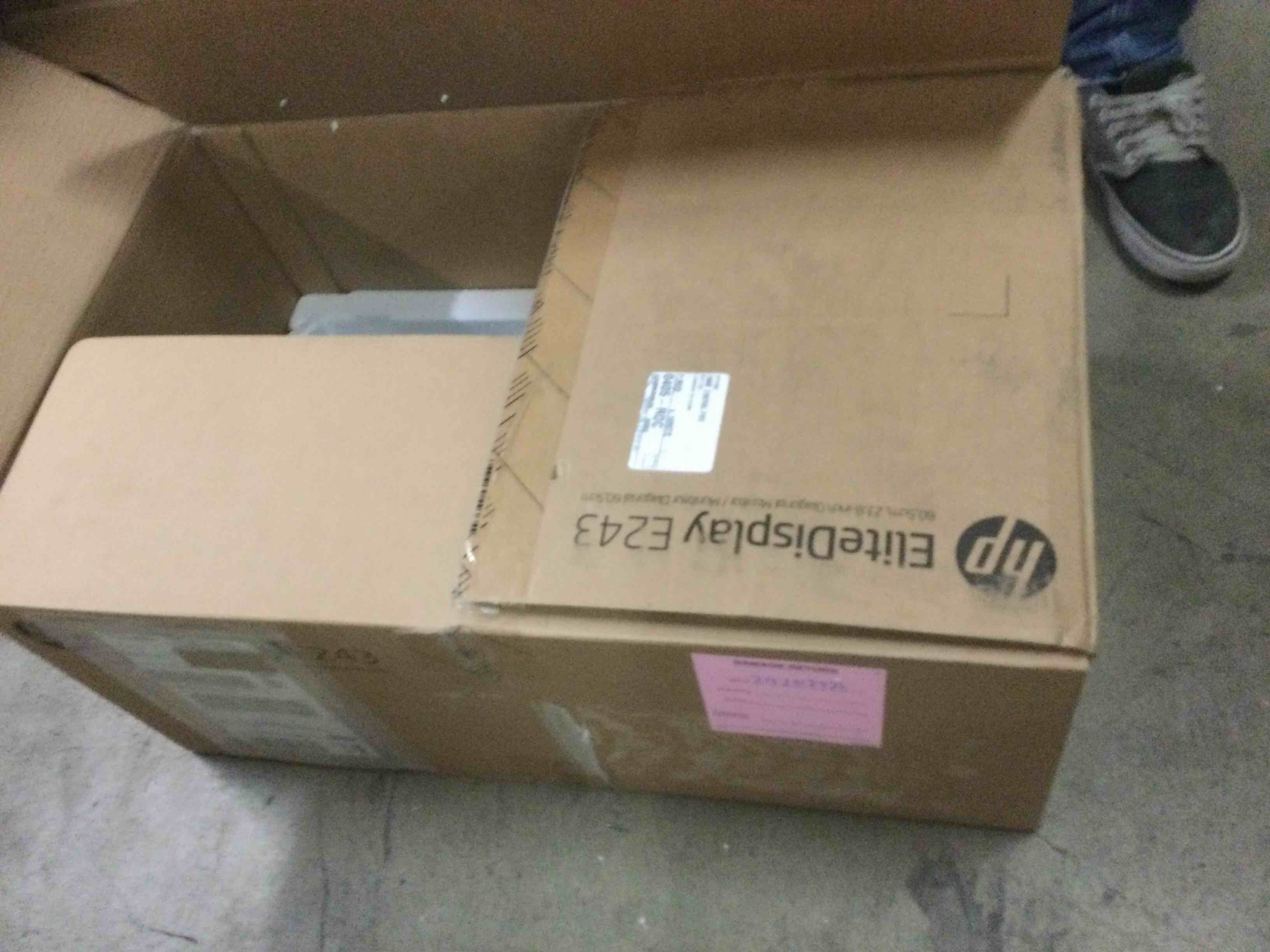 https://s3.amazonaws.com/lotting-images-prod/bidfta/GRY1046816_1617896680981.jpeg