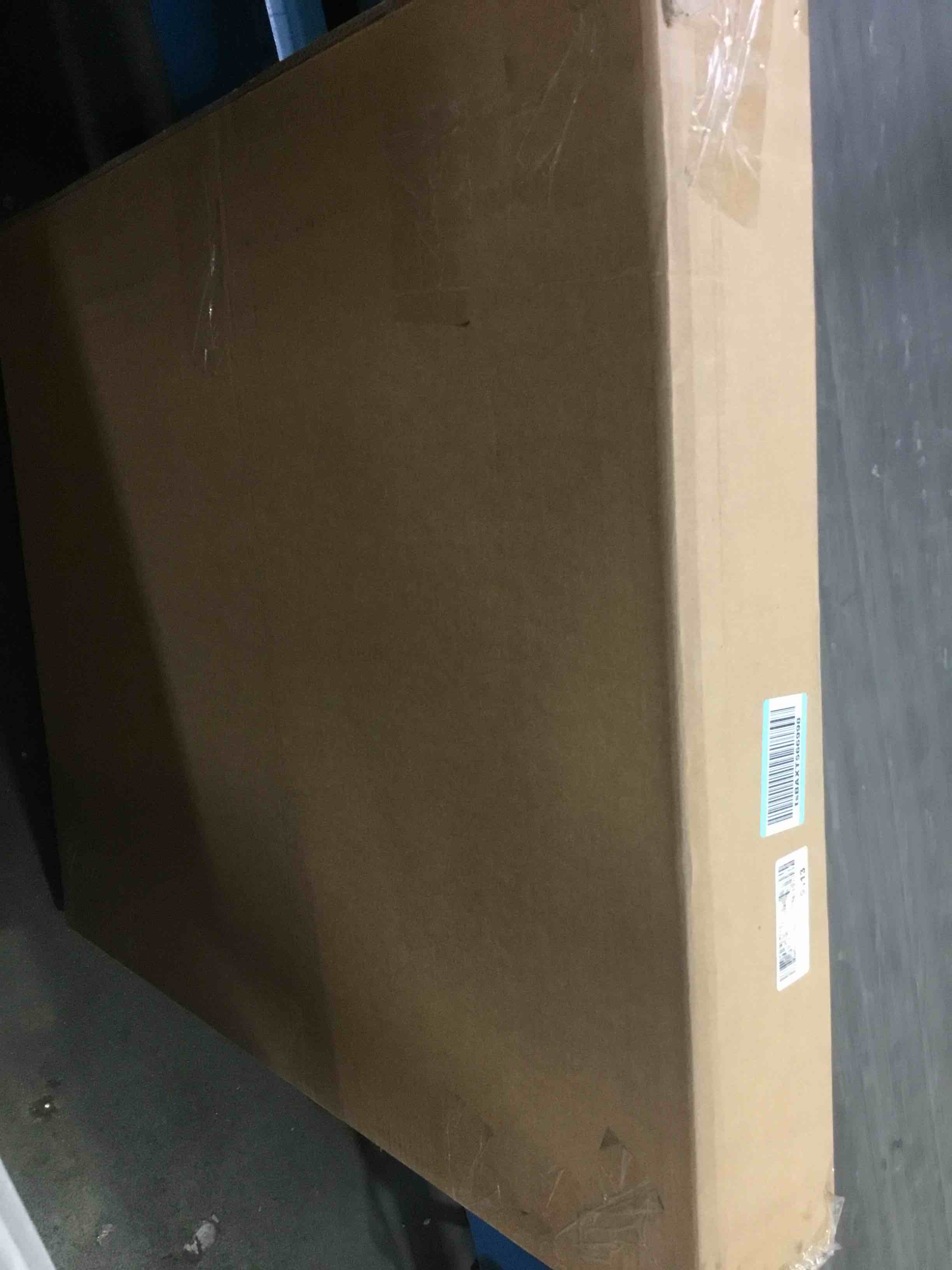 https://s3.amazonaws.com/lotting-images-prod/bidfta/GRY2998428_1653671737550.jpeg