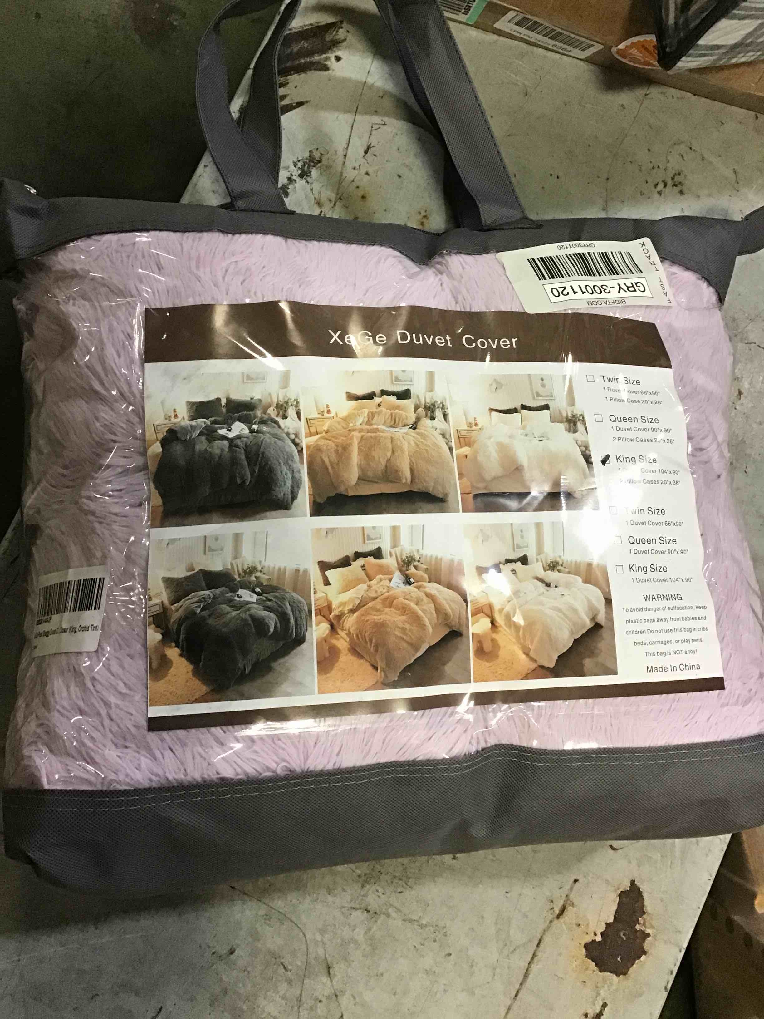 https://s3.amazonaws.com/lotting-images-prod/bidfta/GRY3001120_1653671535975.jpeg