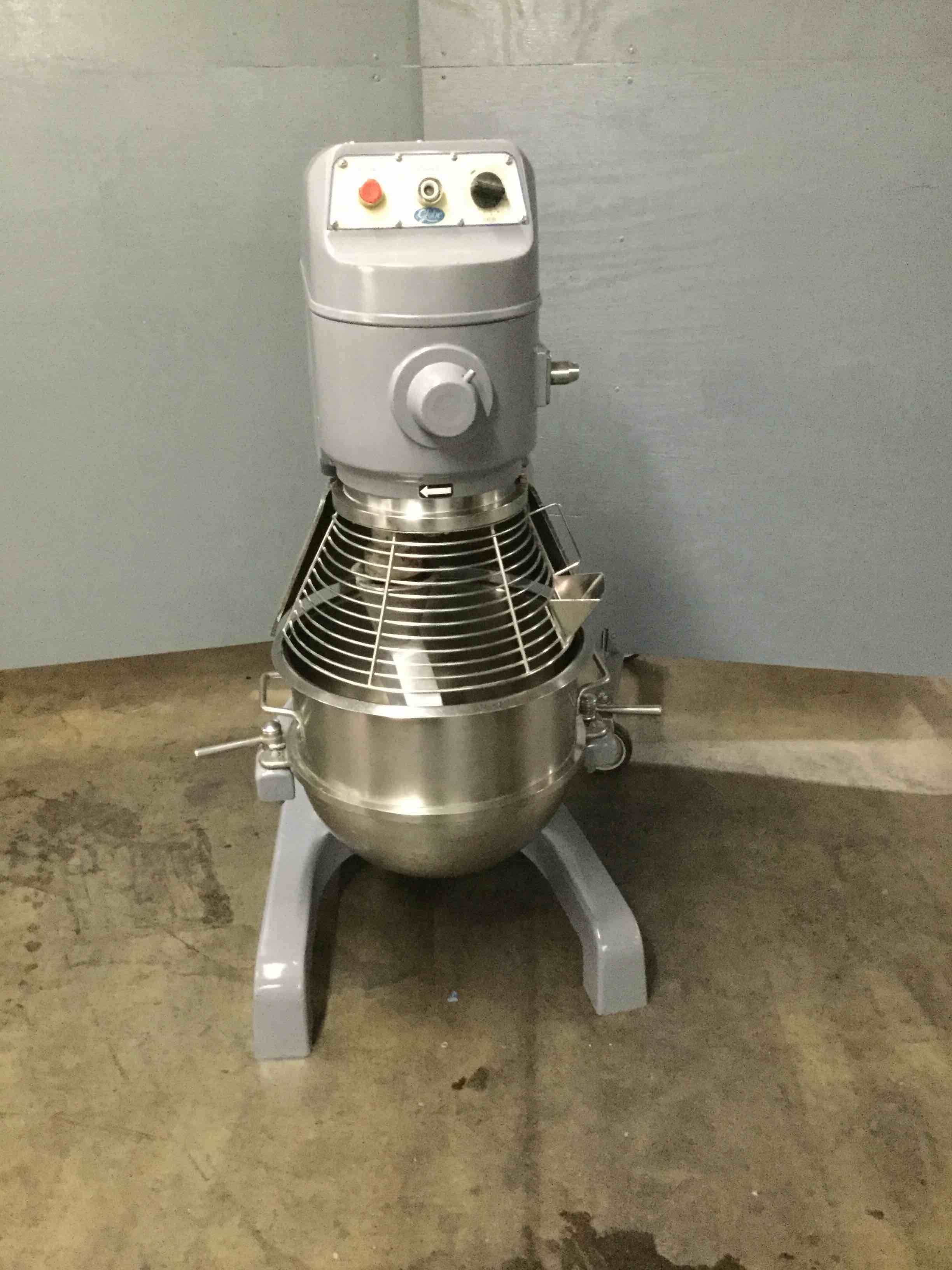 GLOBE 40QT.MIXER WITH BOWL GUARD