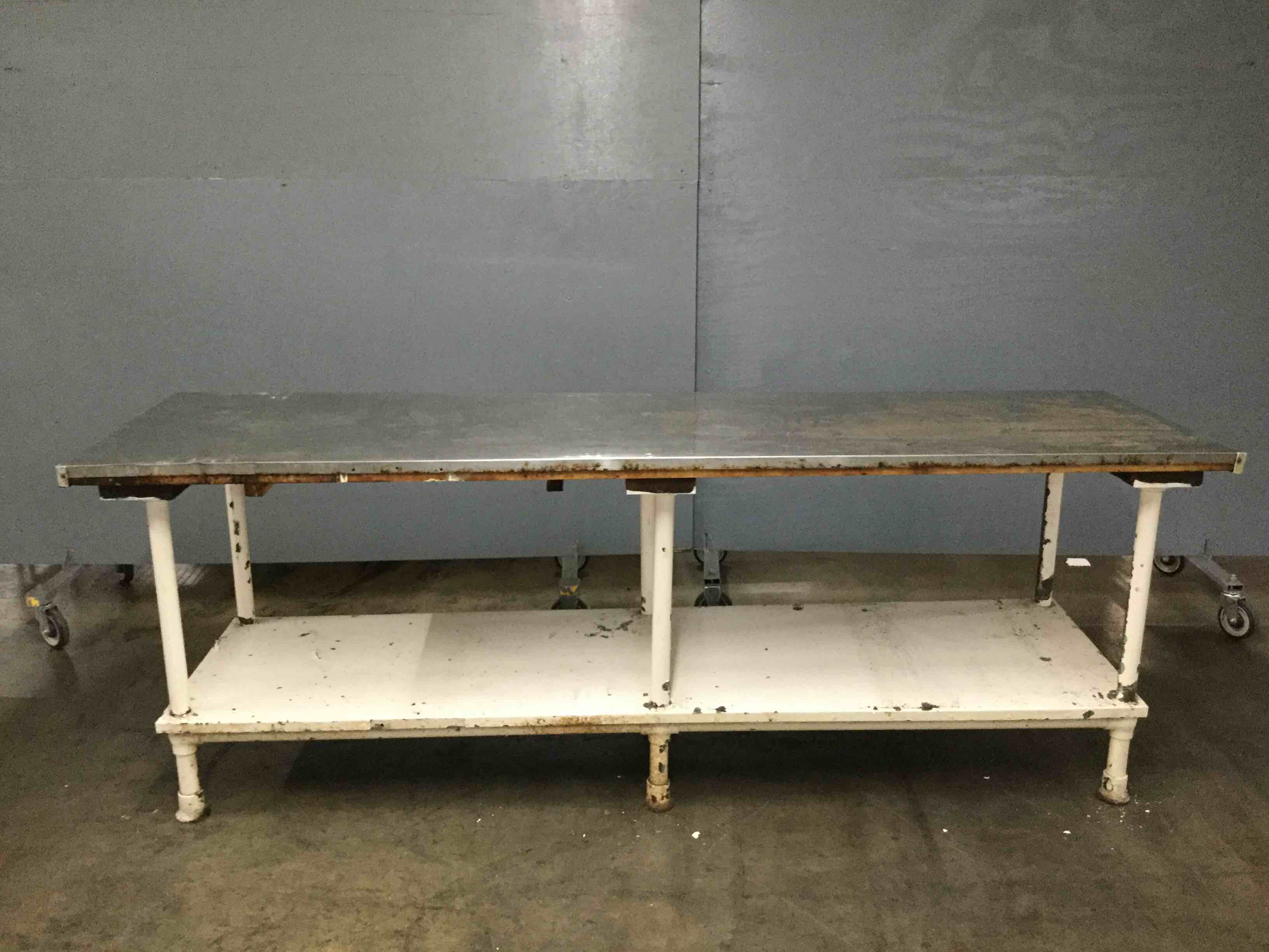 STAINLESS STEEL TOP PREP TABLE