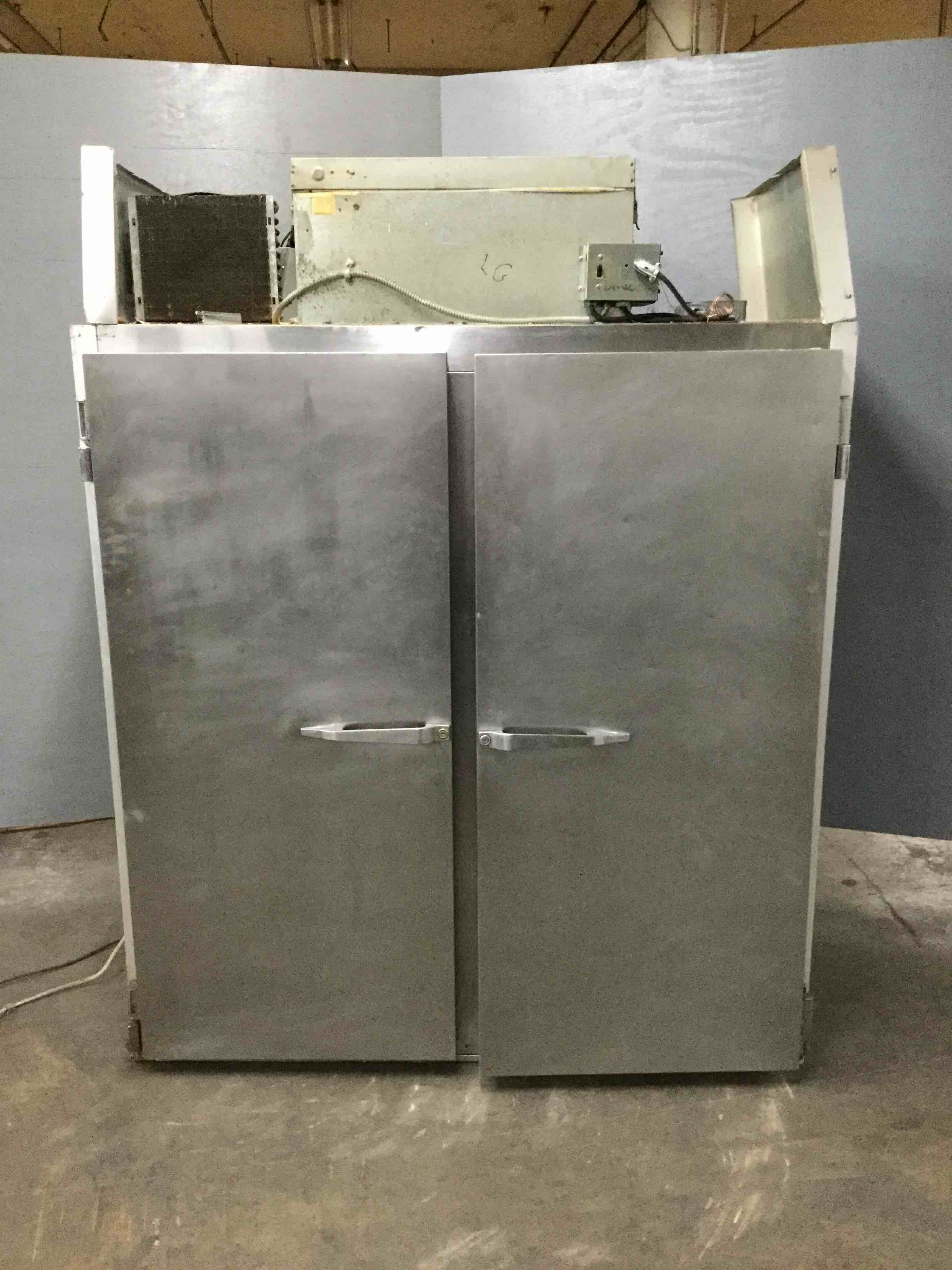 McCALL 2-DOOR ROLL IN REFRIGERATOR RETARDER WITH SHELVES 