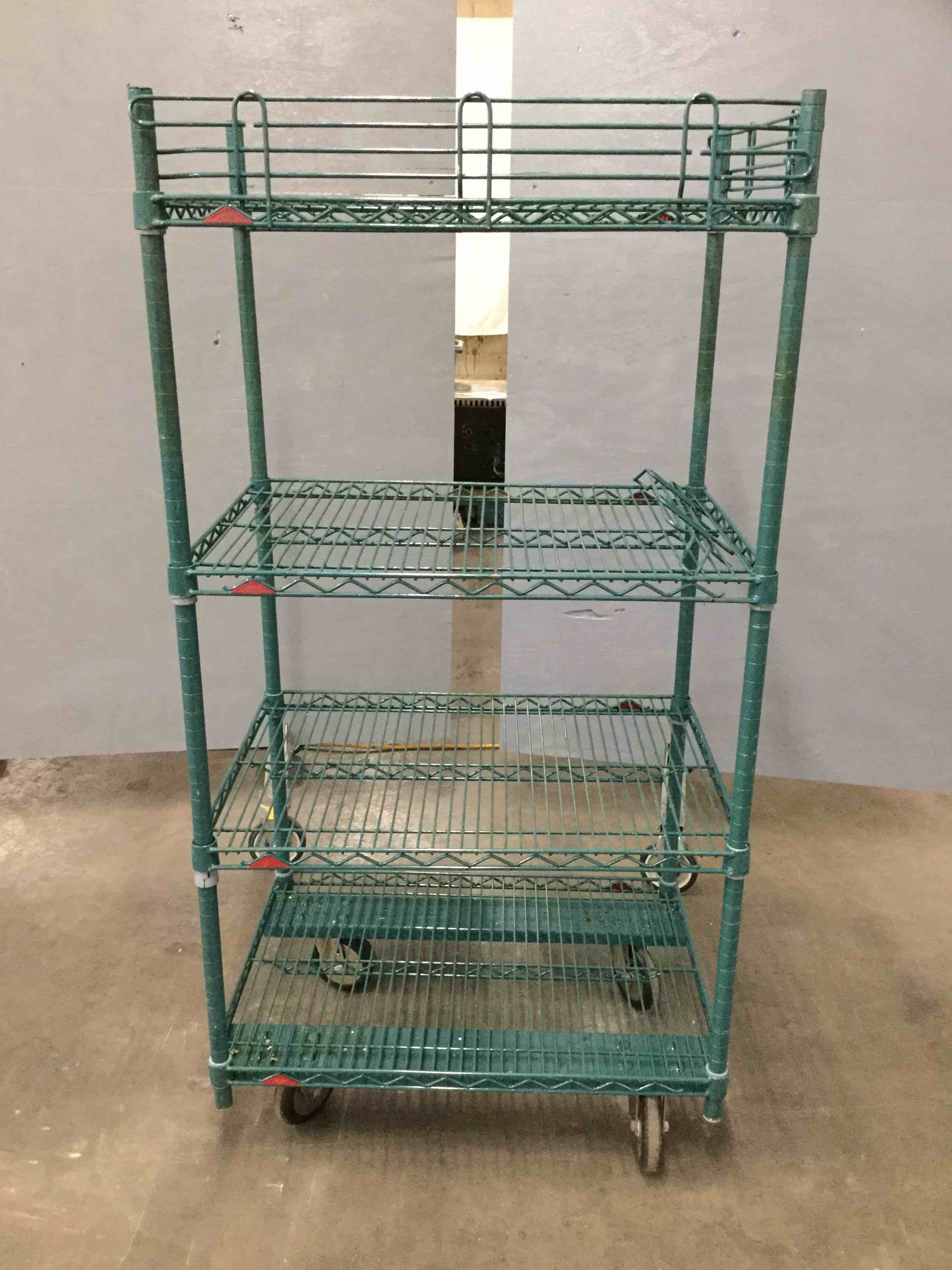 METRO GREEN EPOXY WIRE STORAGE RACK ON CASTERS 