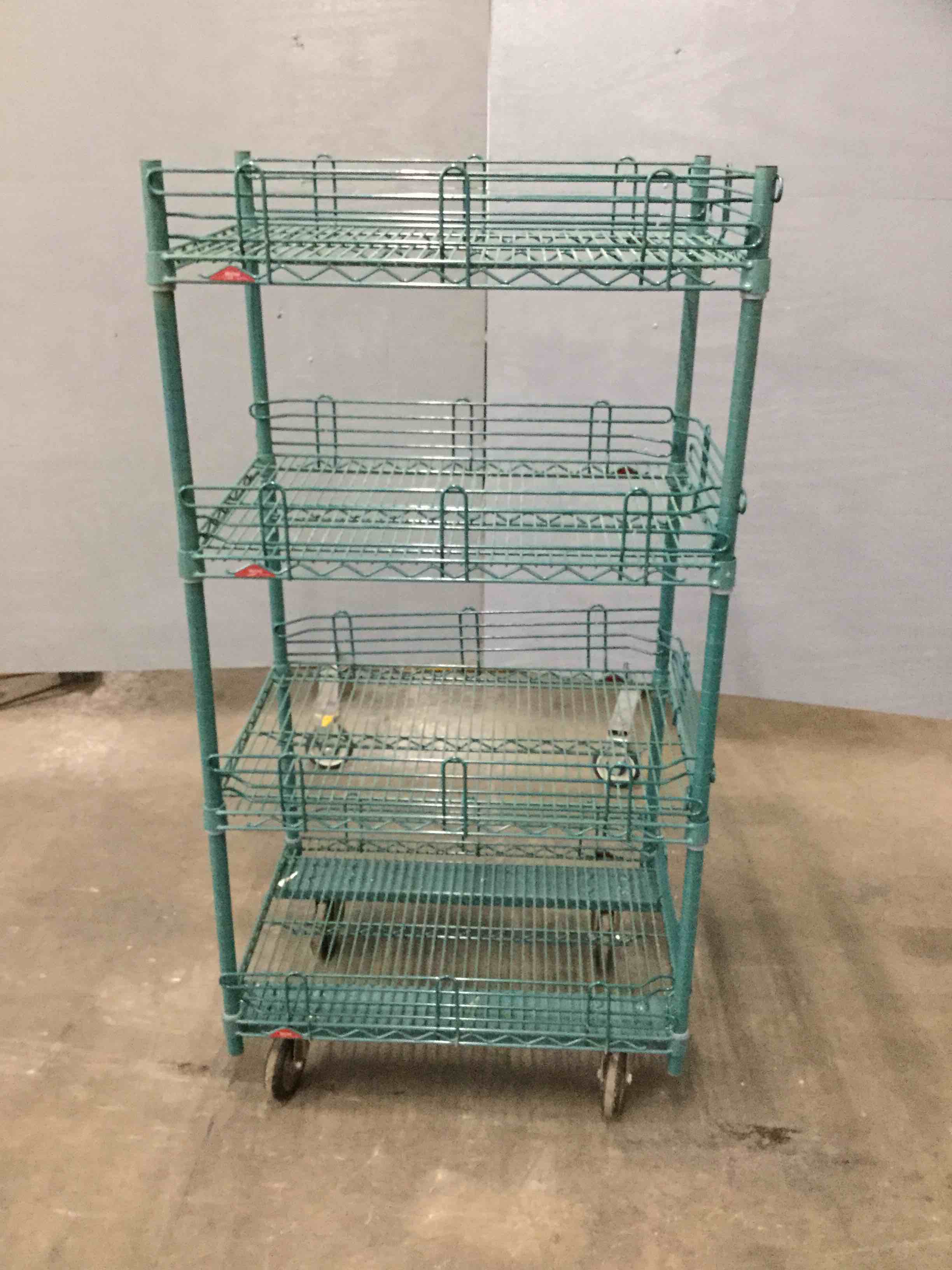 METRO GREEN EPOXY WIRE STORAGE RACK ON CASTERS 