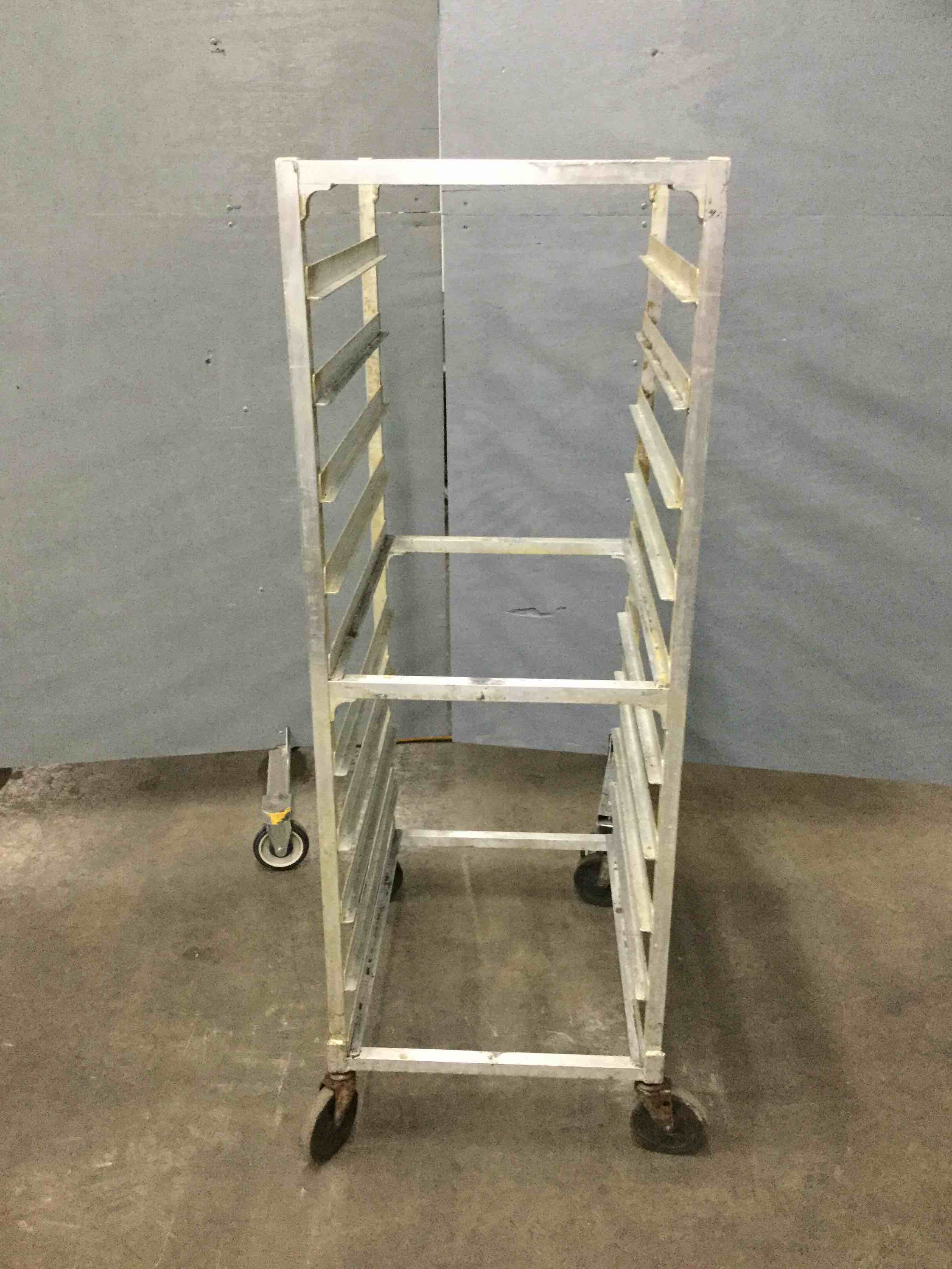 ALUMINUM SHEET PAN RACK ON CASTERS 