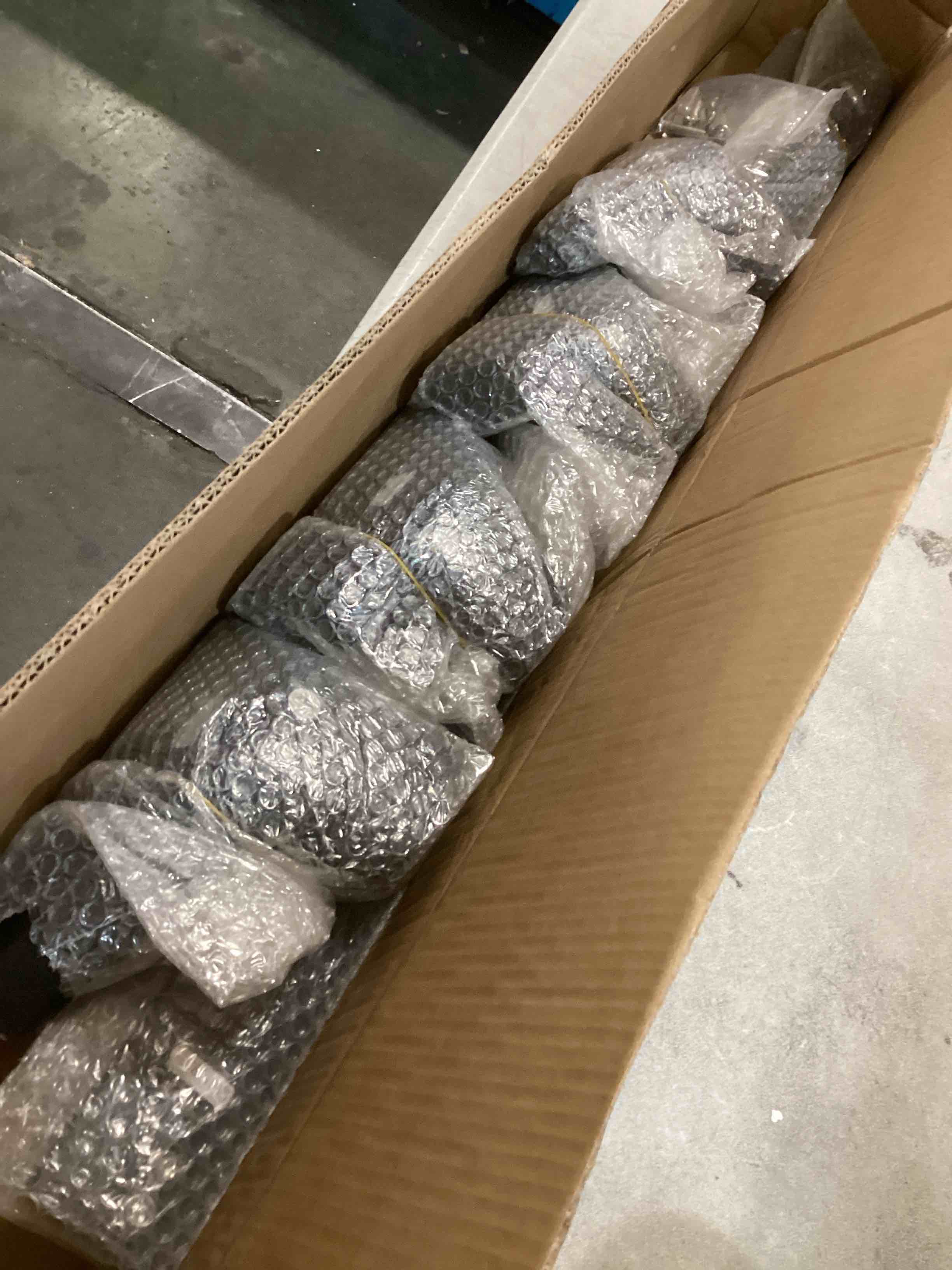 https://s3.amazonaws.com/lotting-images-prod/bidfta/LPNRRHW8064904_1720185937549.jpeg